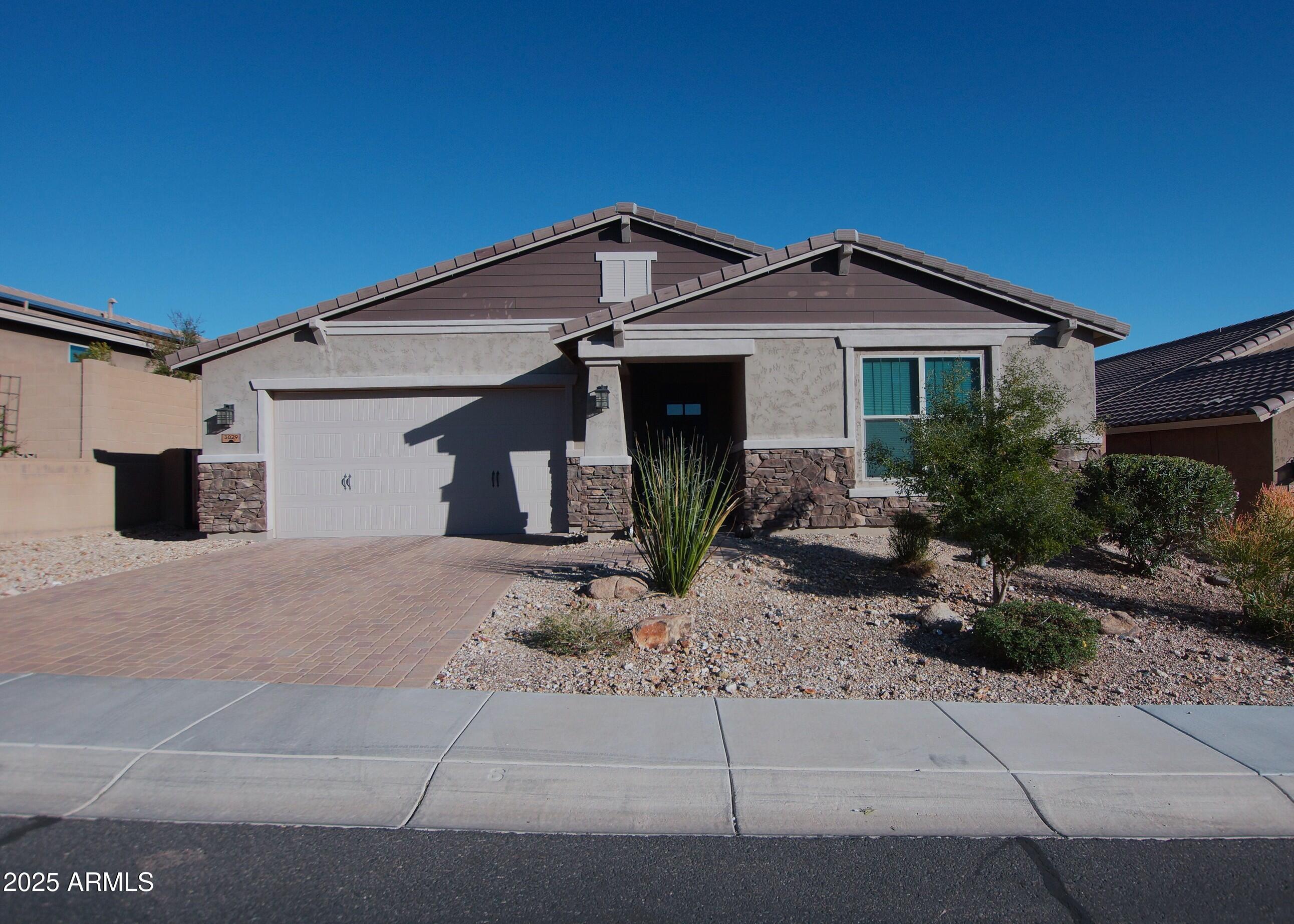 3029 W Night Owl Lane Property Photo 1