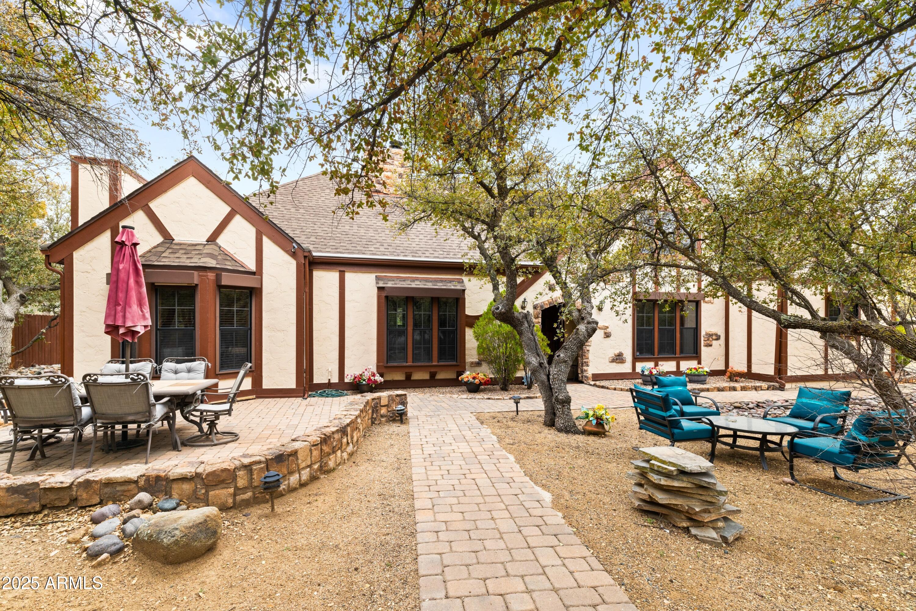 2 Woodside Drive Property Photo 1