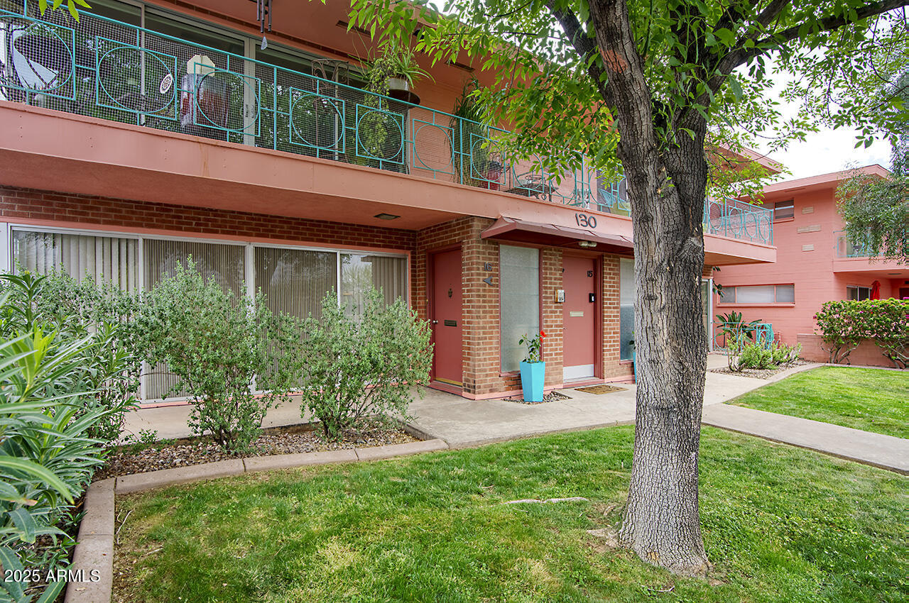 130 E Coronado Road Property Photo