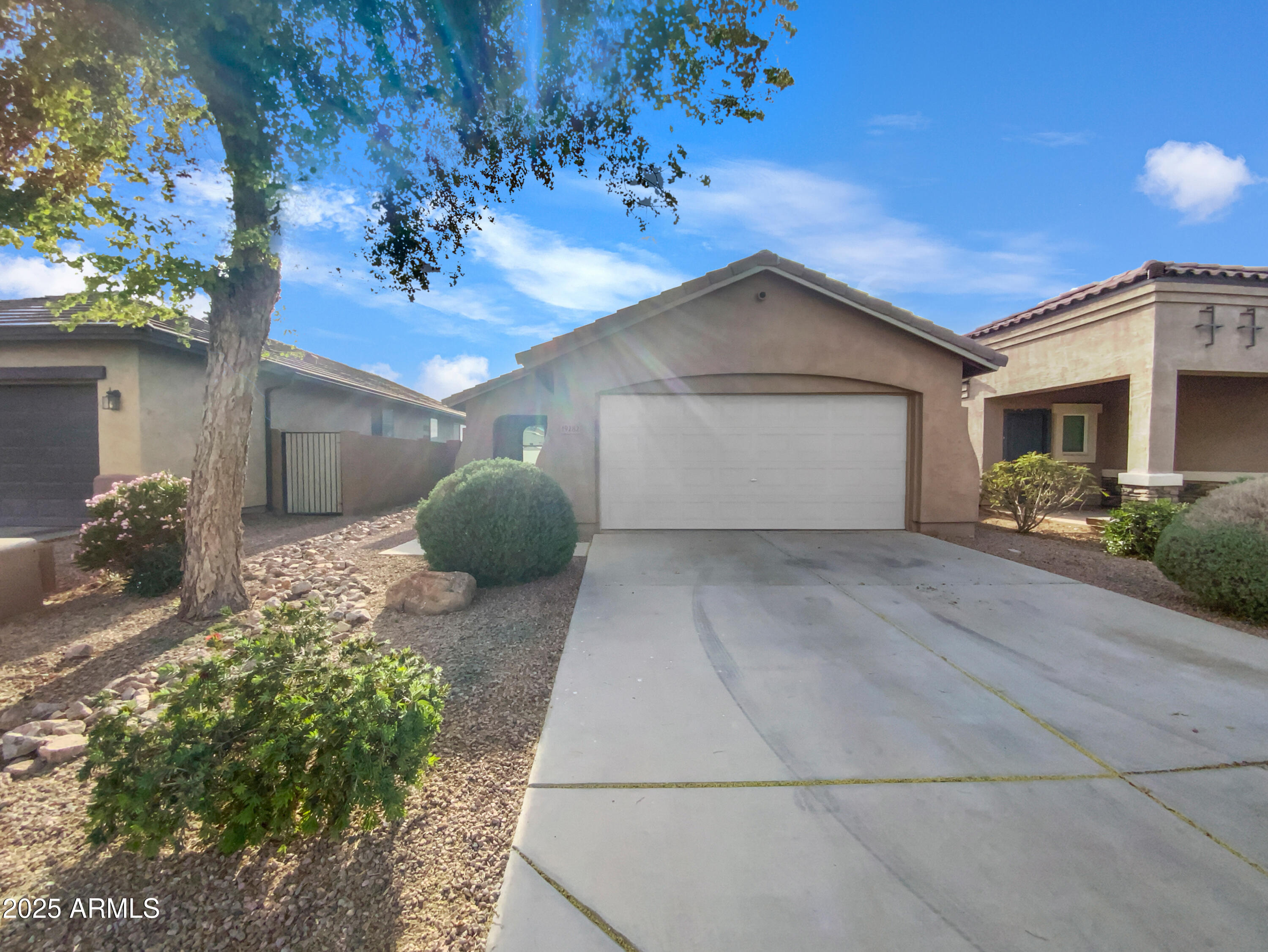 19282 N Toledo Avenue Property Photo 1