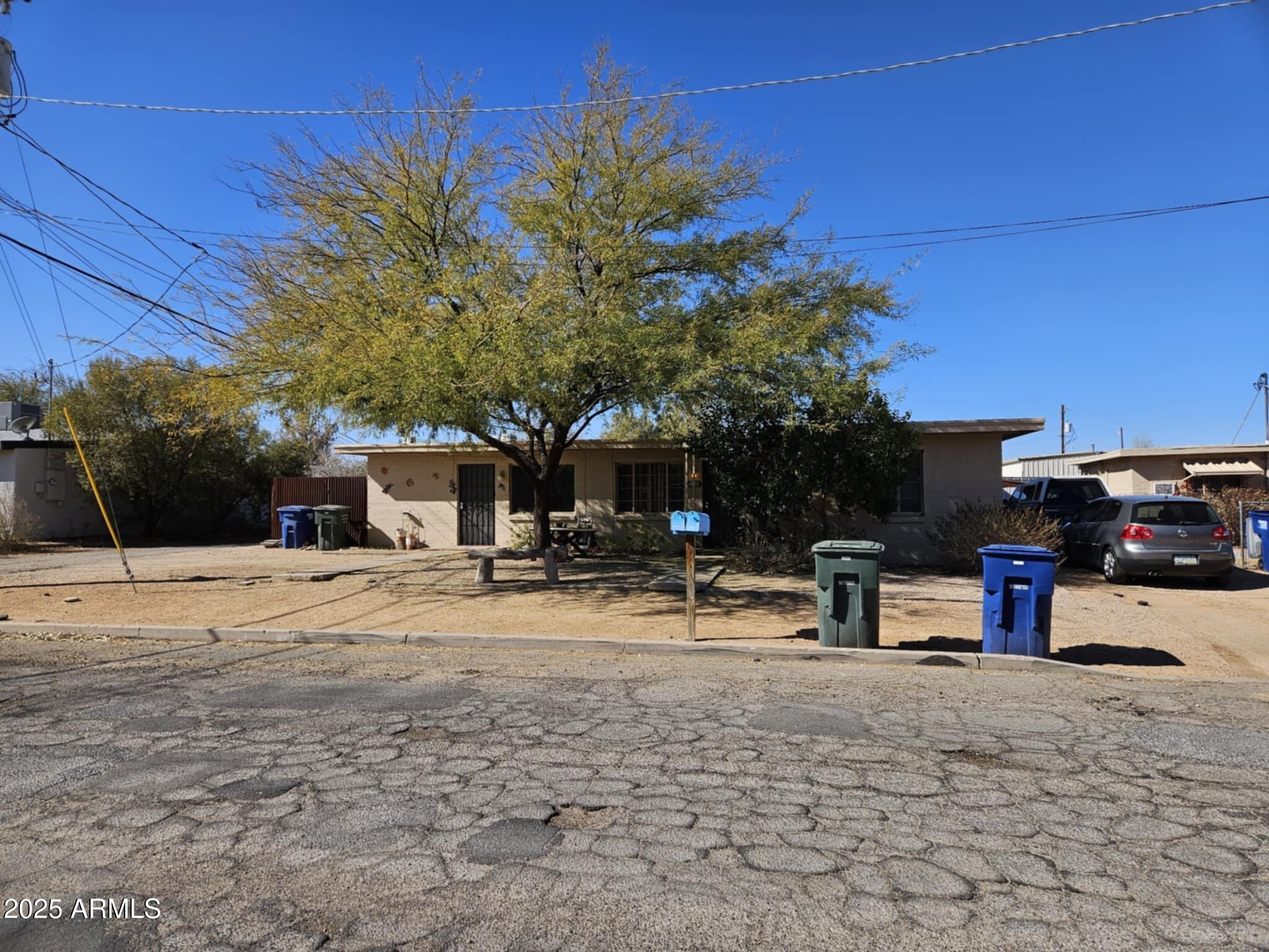 1651 N Magnolia Avenue E Property Photo 1