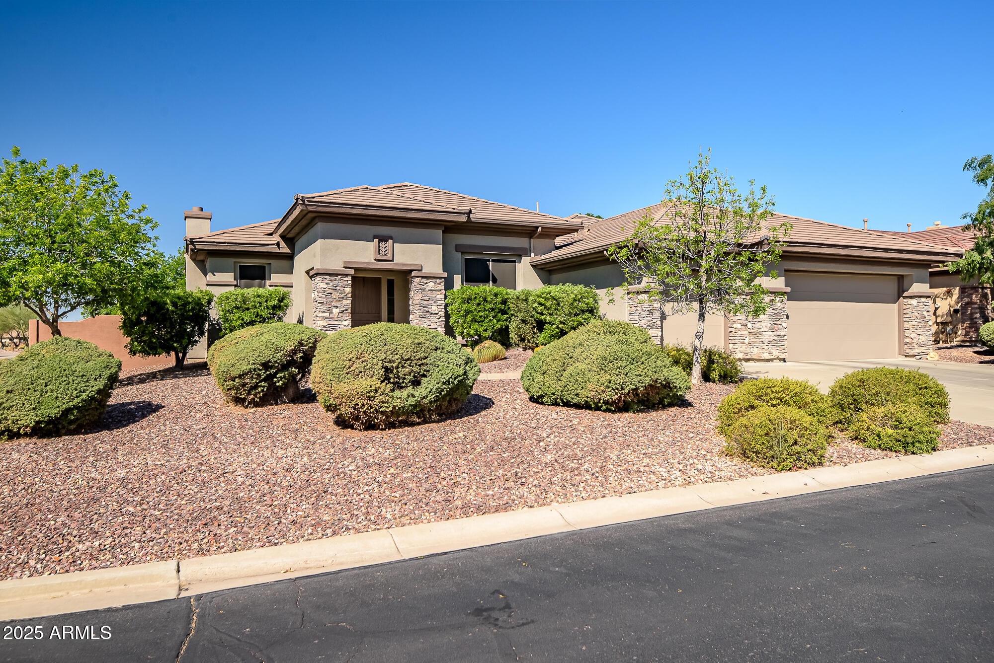 1557 W Laurel Greens Court Property Photo