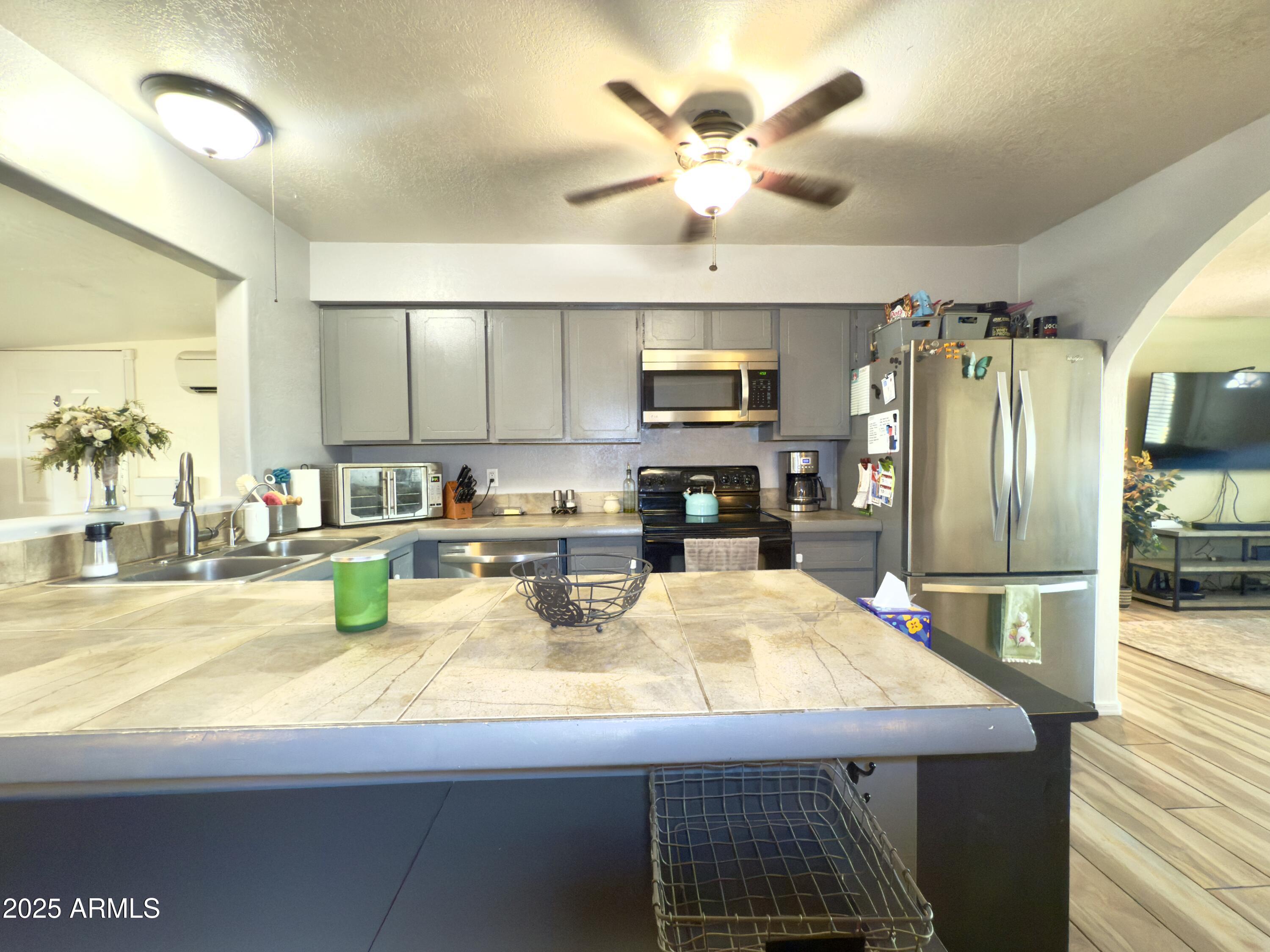 2329 E Juanita Avenue Property Photo 4