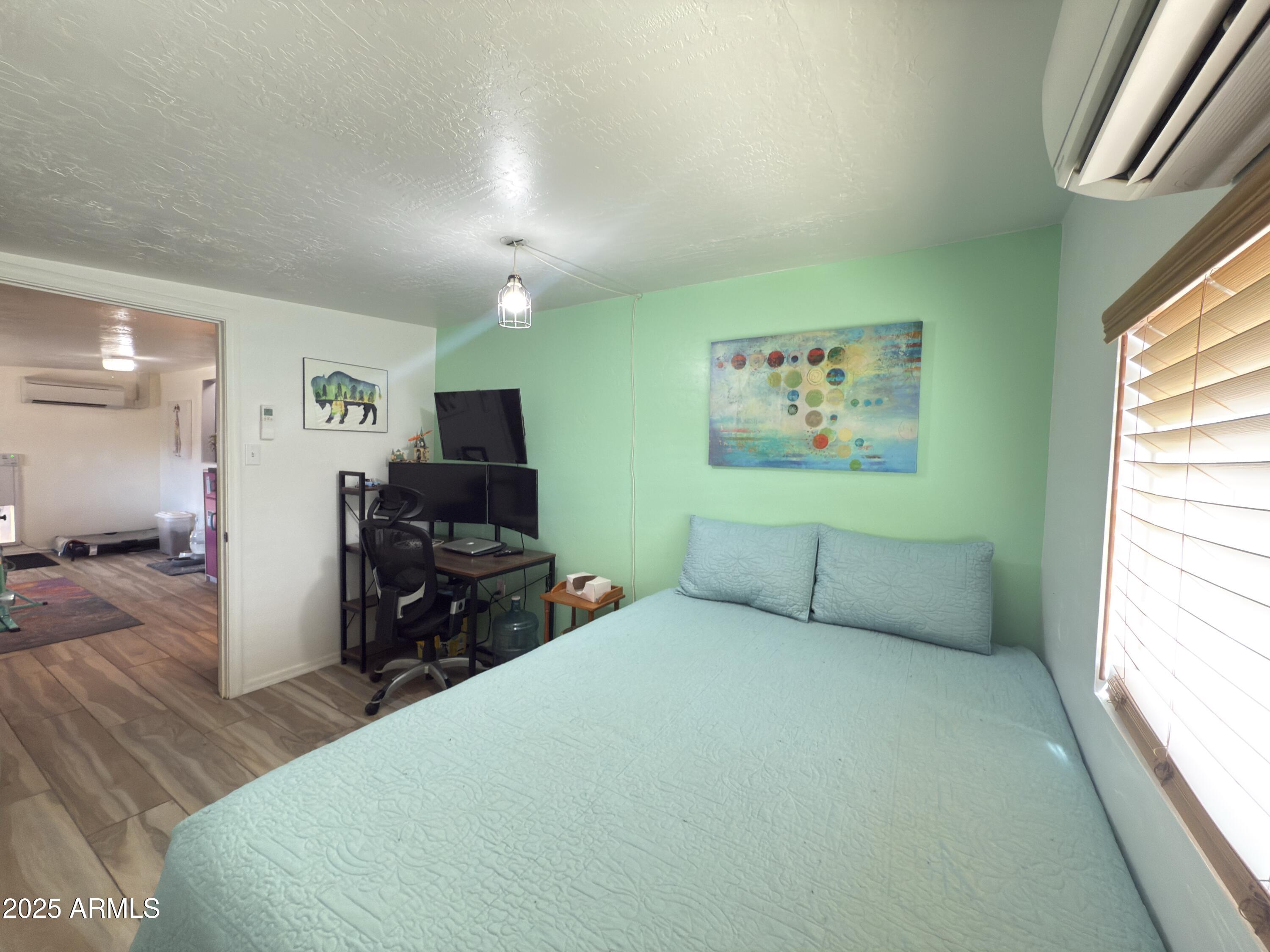 2329 E Juanita Avenue Property Photo 11