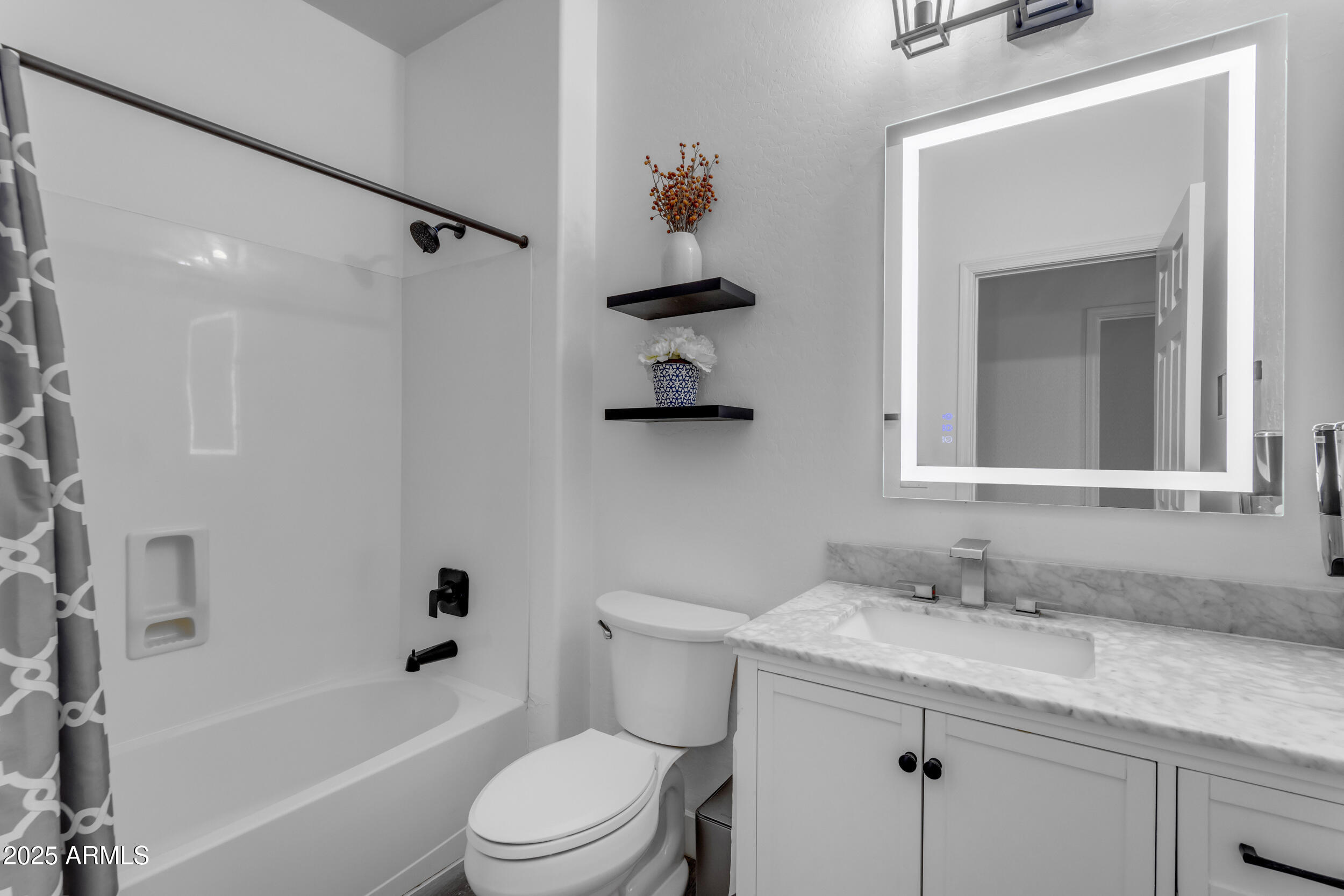 4630 E Hazeltine Way Property Photo 24