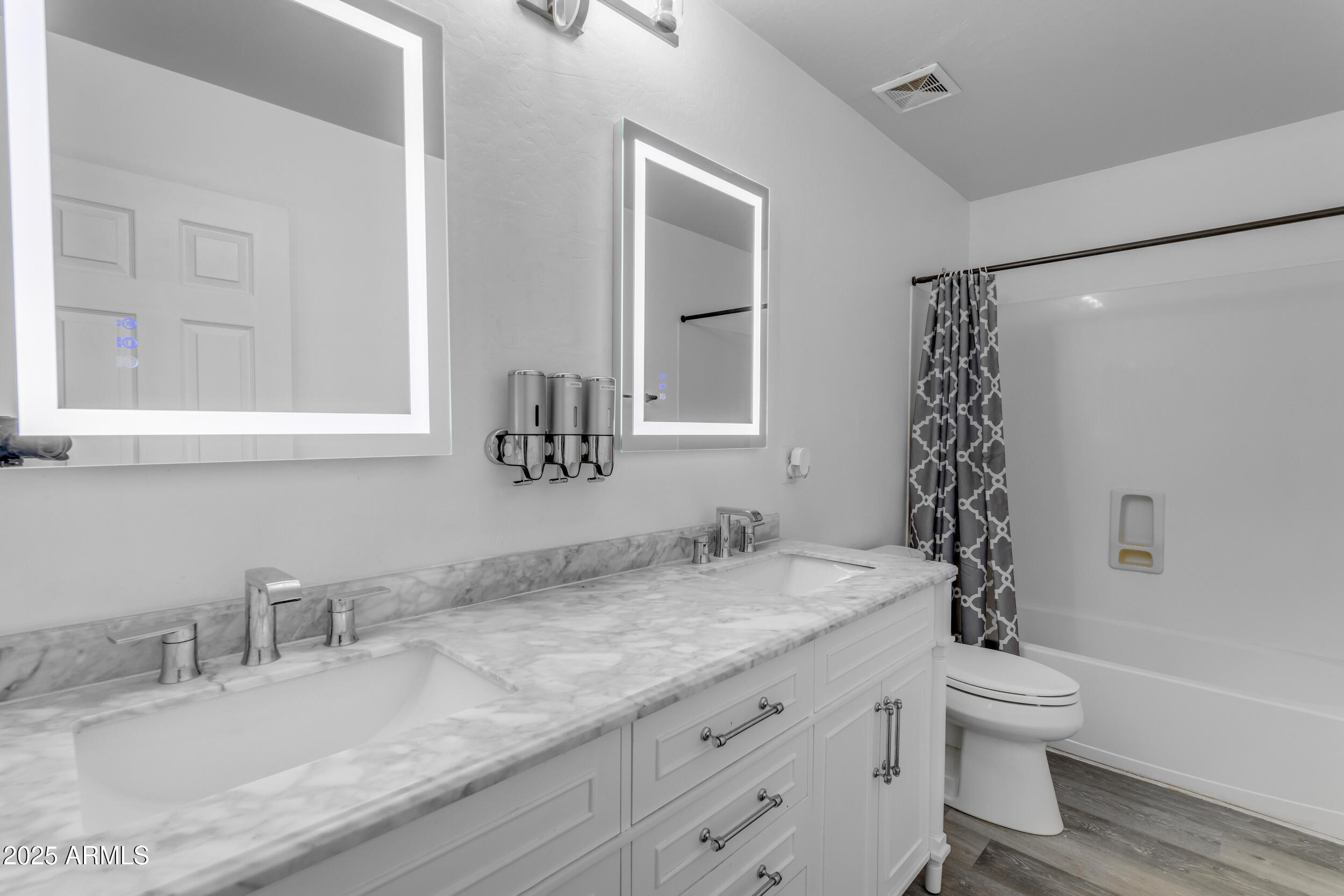 4630 E Hazeltine Way Property Photo 34