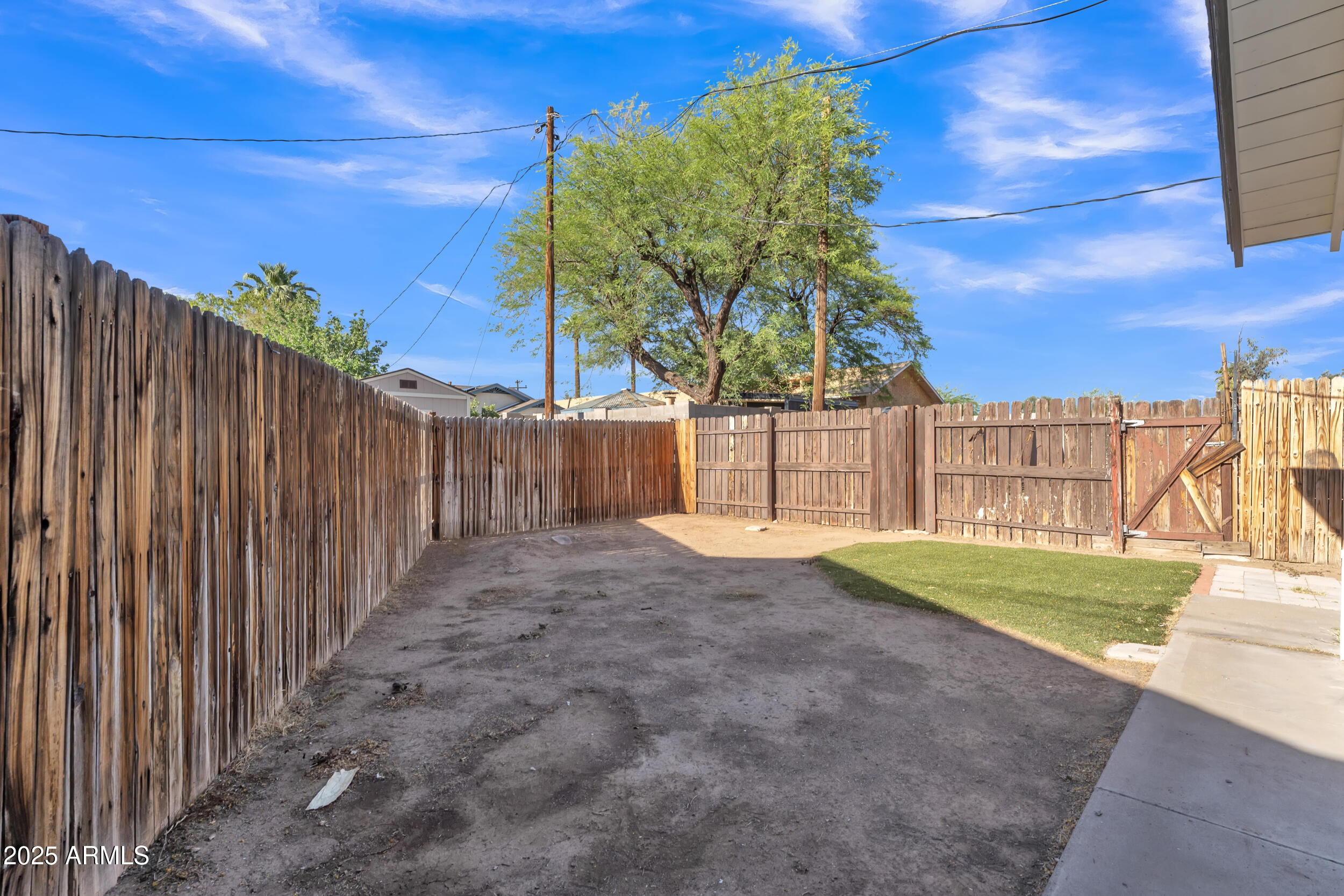 1024 E Mitchell Drive Property Photo 24