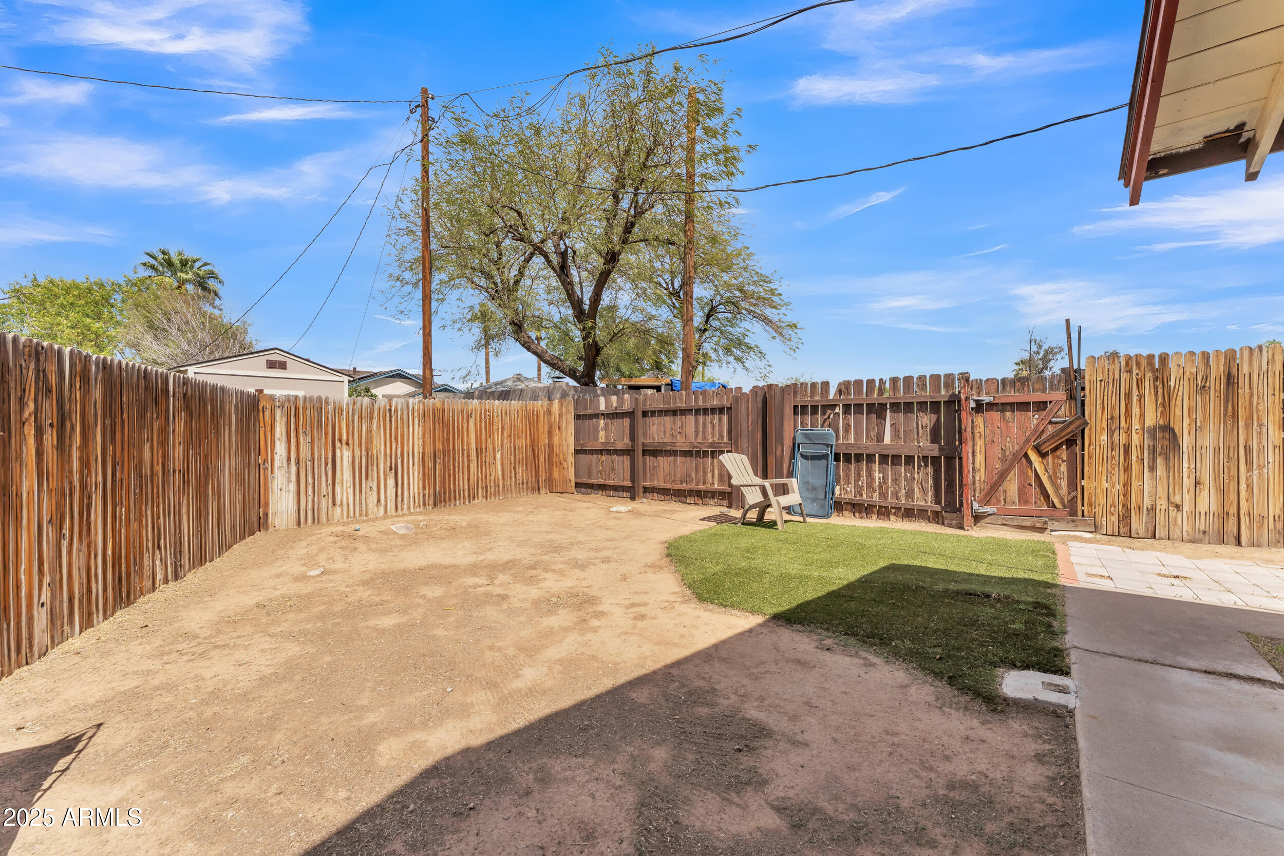 1024 E Mitchell Drive Property Photo 25