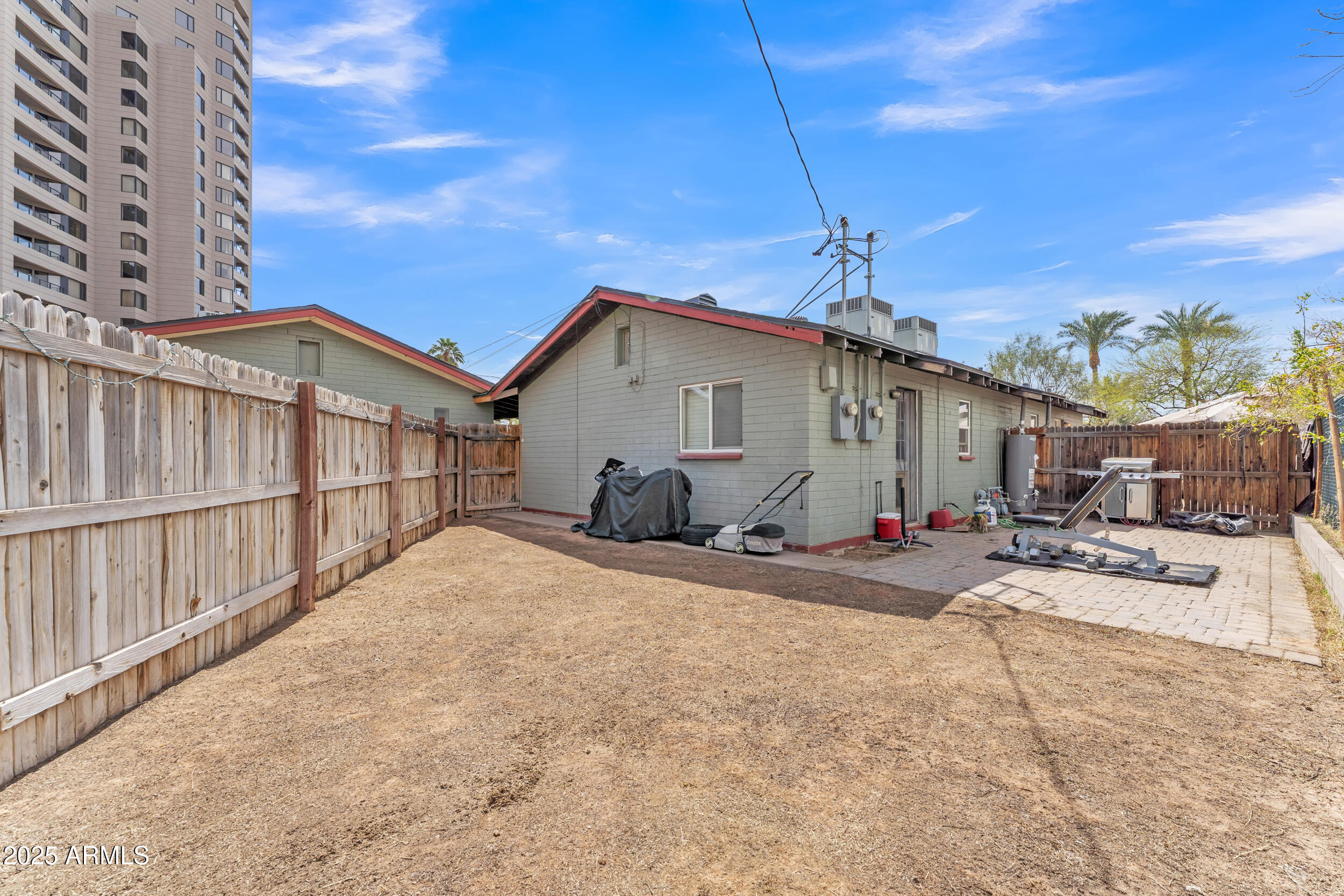 1024 E Mitchell Drive Property Photo 35
