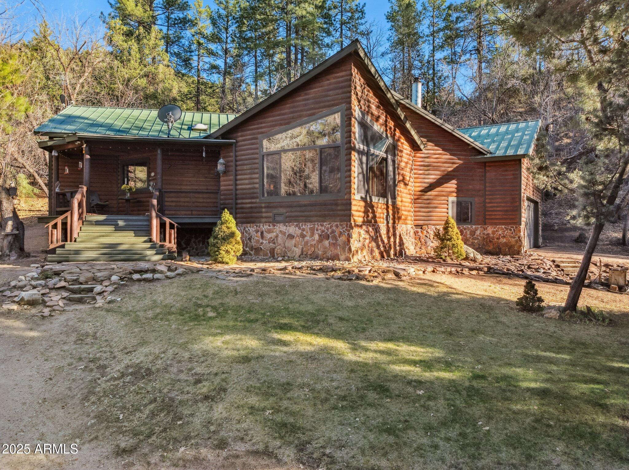 683 S Beartrax Trail Property Photo 1