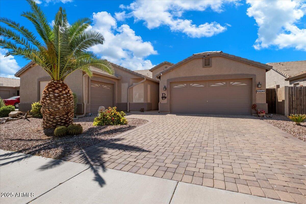 43261 W Neely Drive Property Photo 4