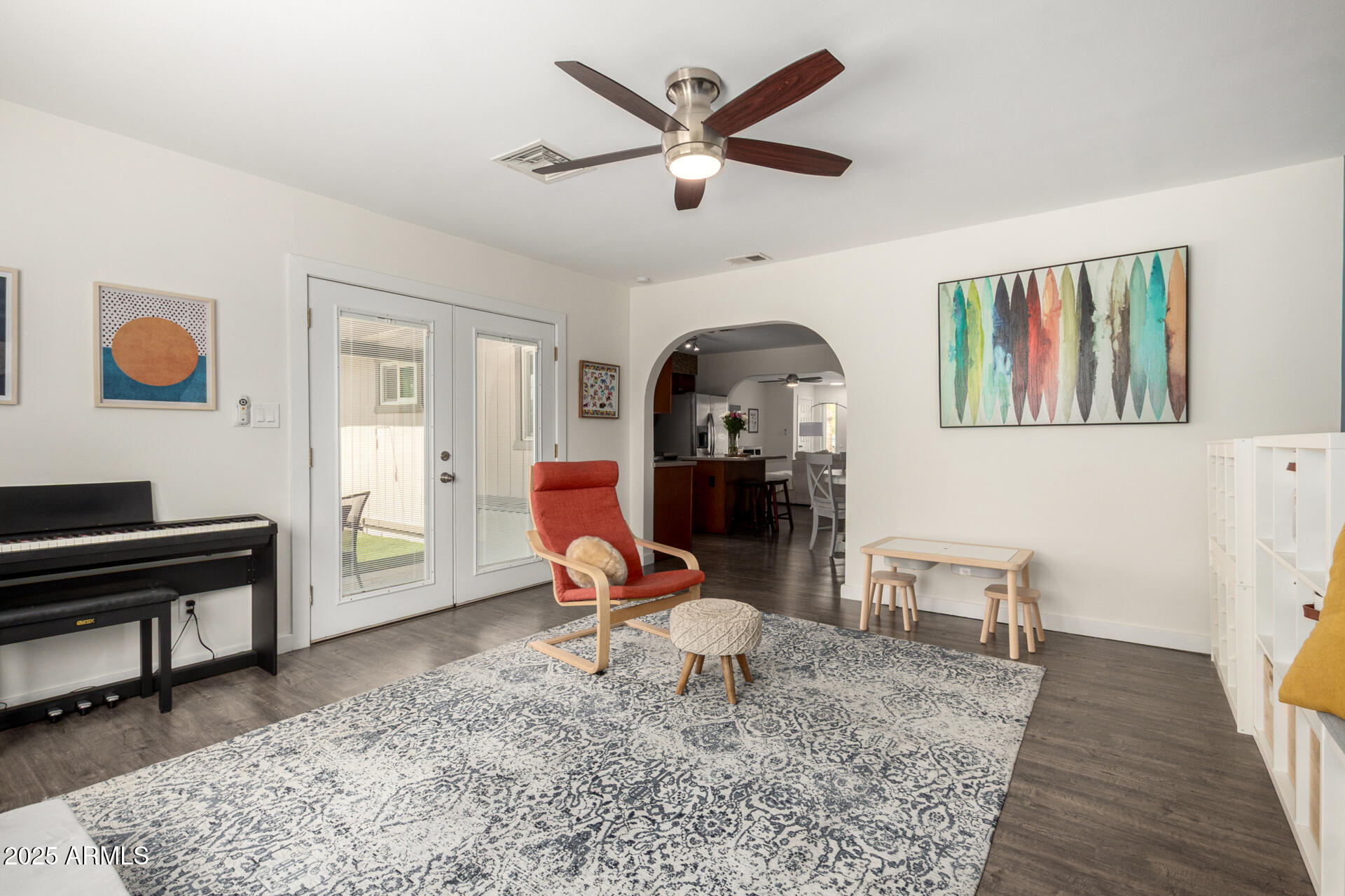4015 E Hartford Avenue Property Photo 15