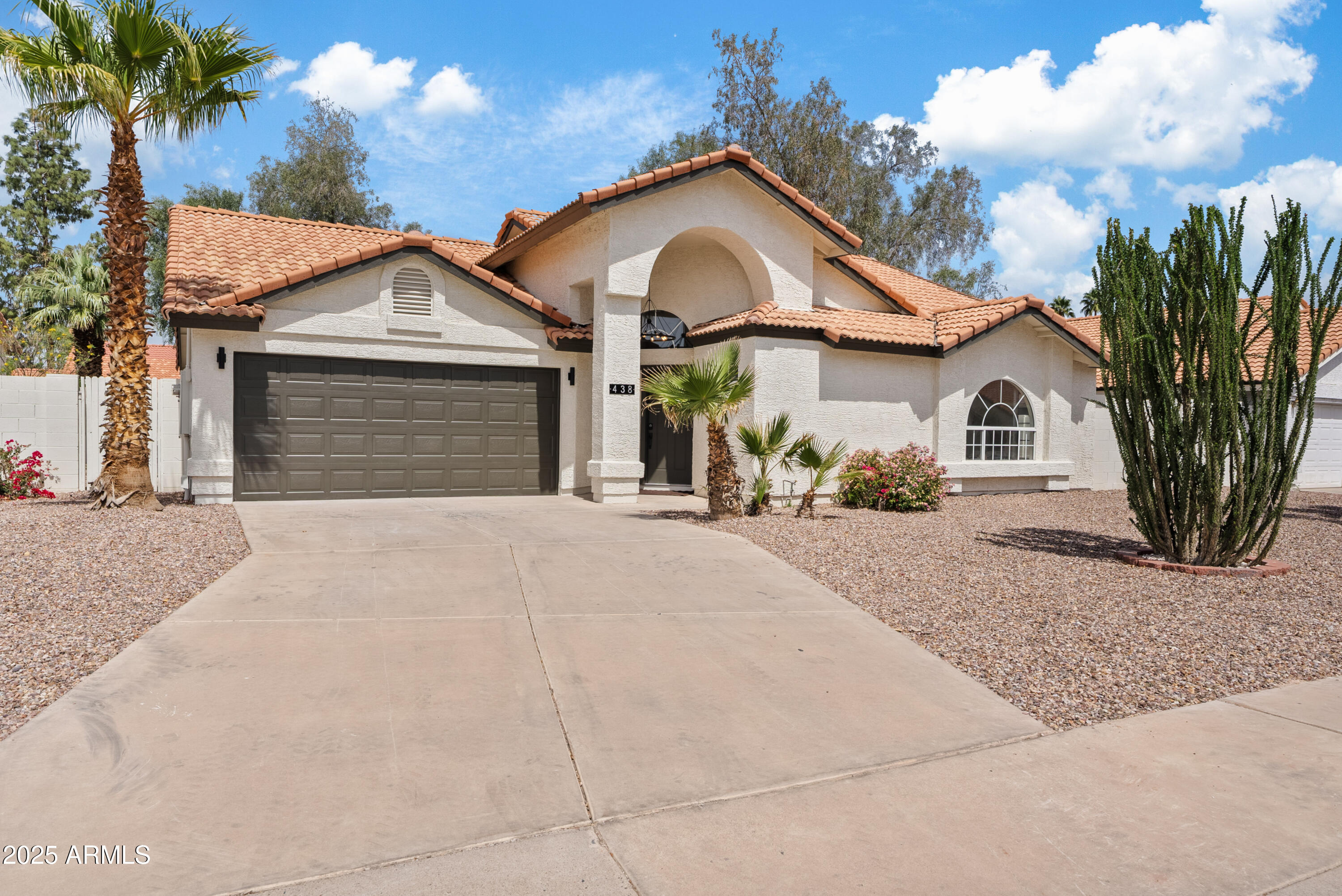 438 E Hackamore Street Property Photo 1