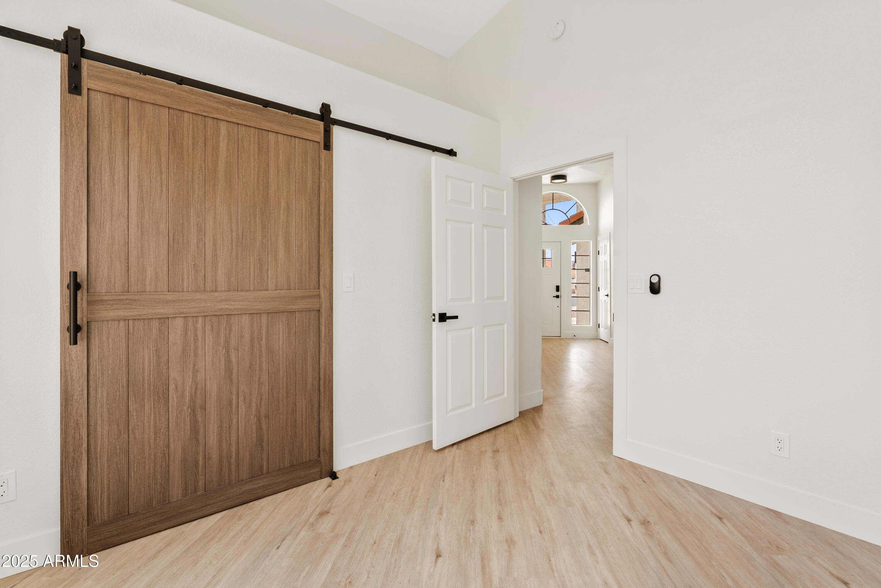 438 E Hackamore Street Property Photo 17