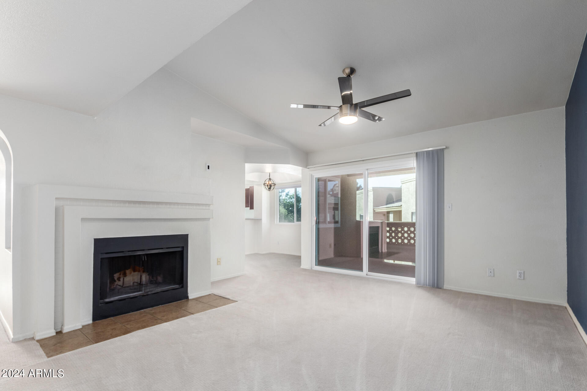 1880 E Morten Avenue Property Photo 6