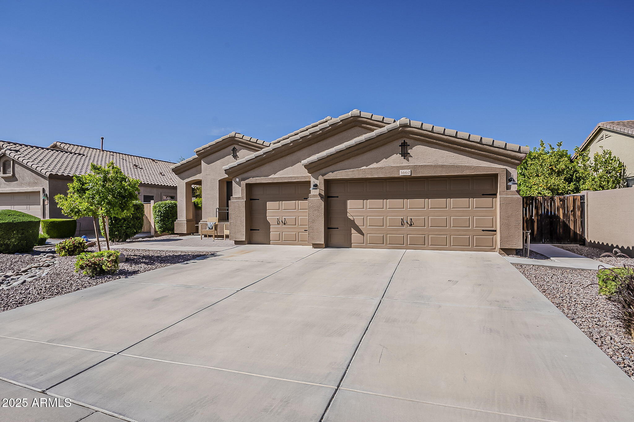 3662 E Megan Street Property Photo 2
