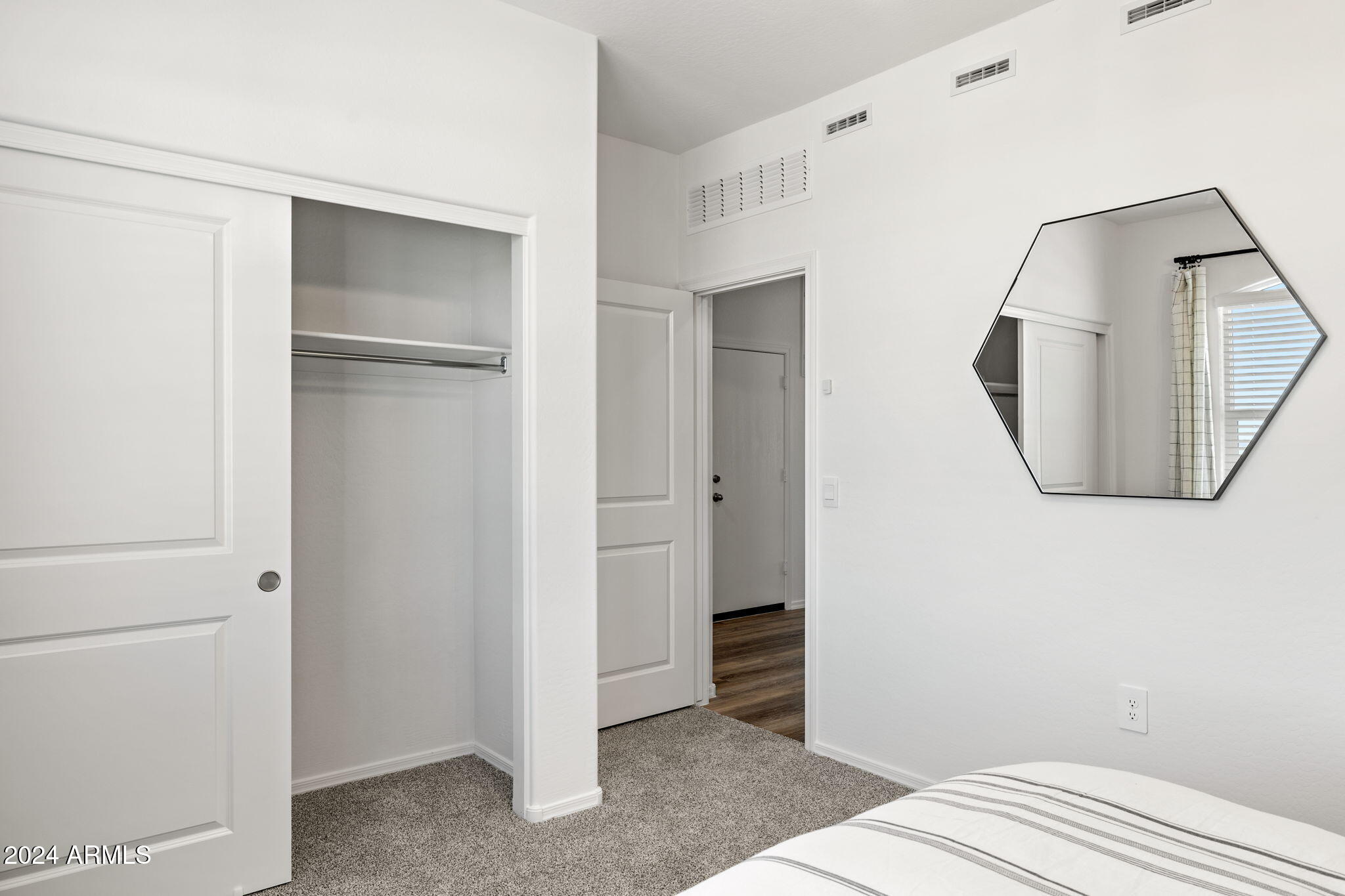 18353 W Gray Fox Trail Property Photo 6