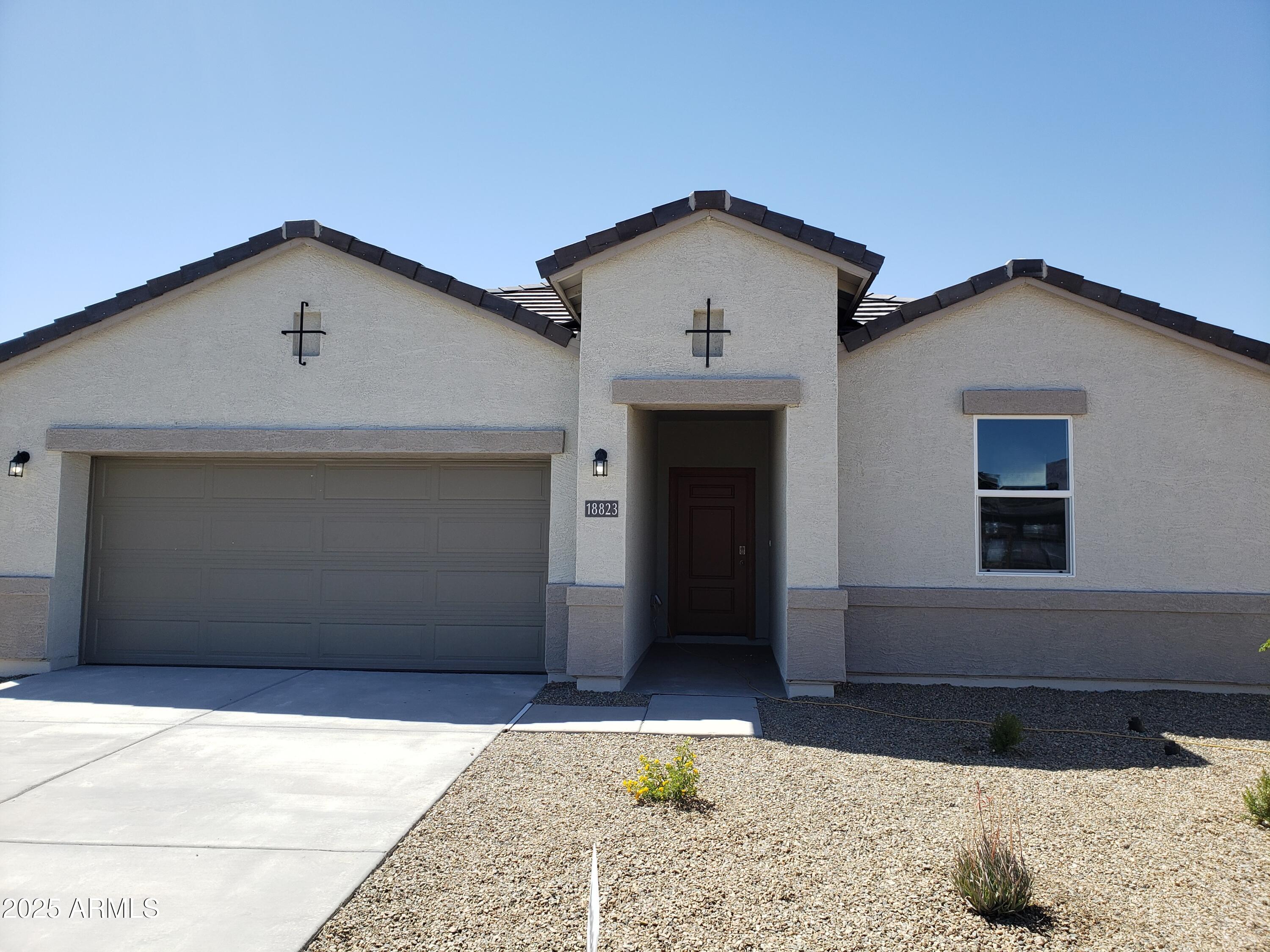 18823 E Bruno Drive Property Photo 1