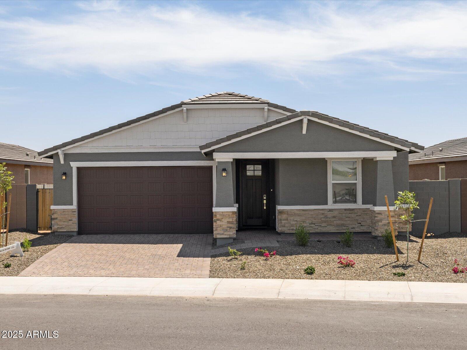 4813 N 177th Lane Property Photo 1