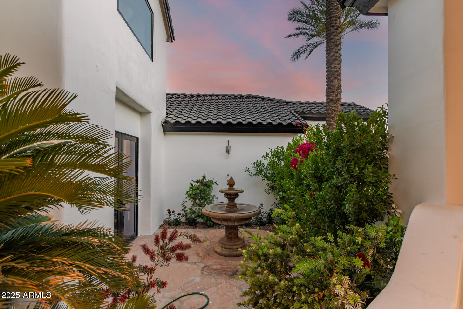 11827 S Montezuma Court Property Photo 9