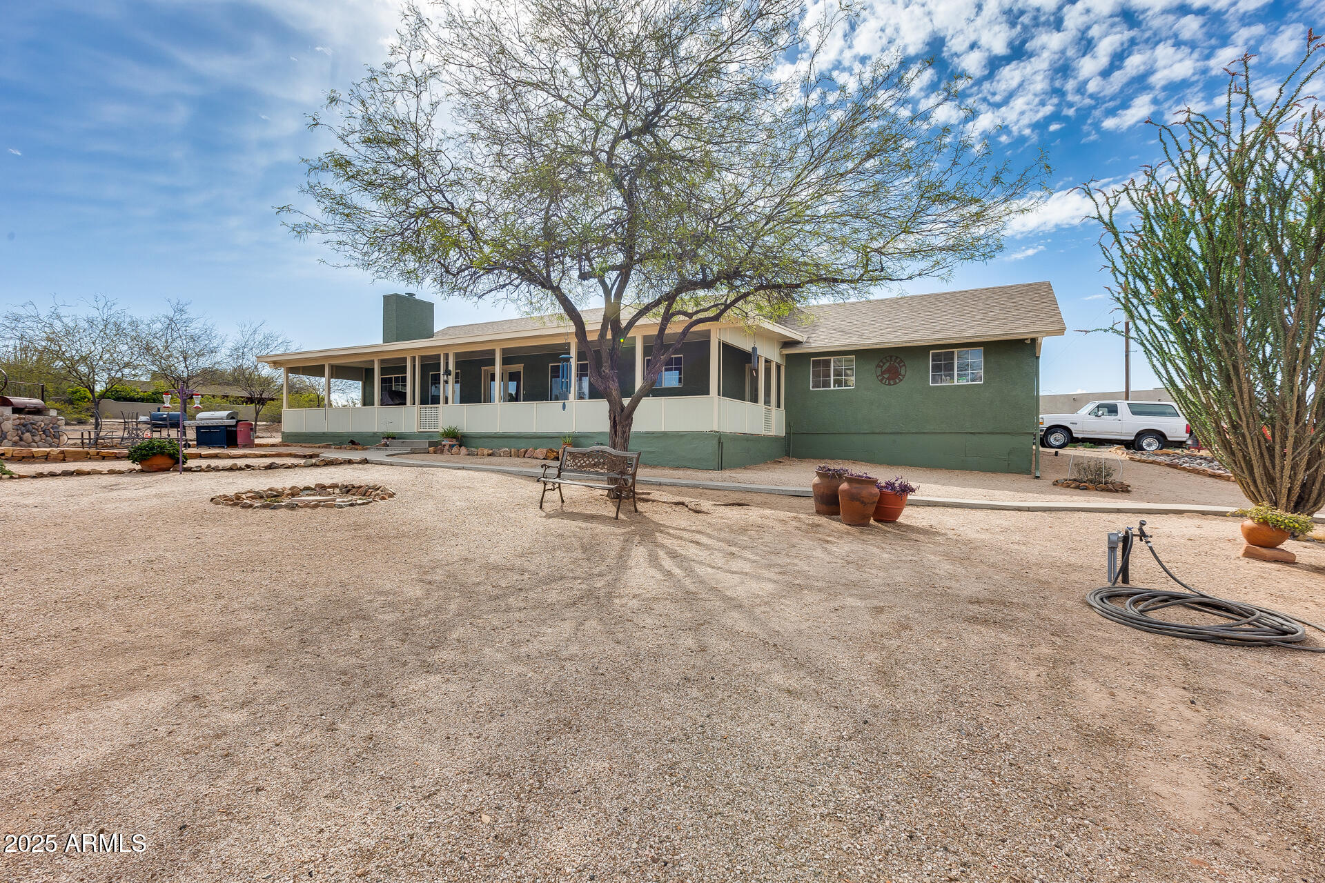 109 W RIDGECREST Road