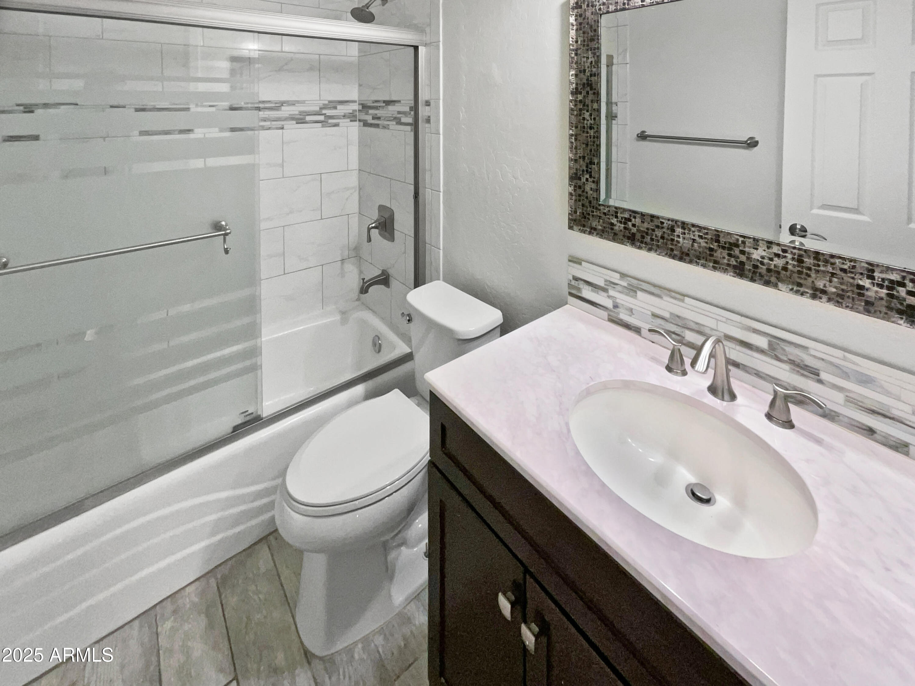 1901 E Marquette Drive Property Photo 7
