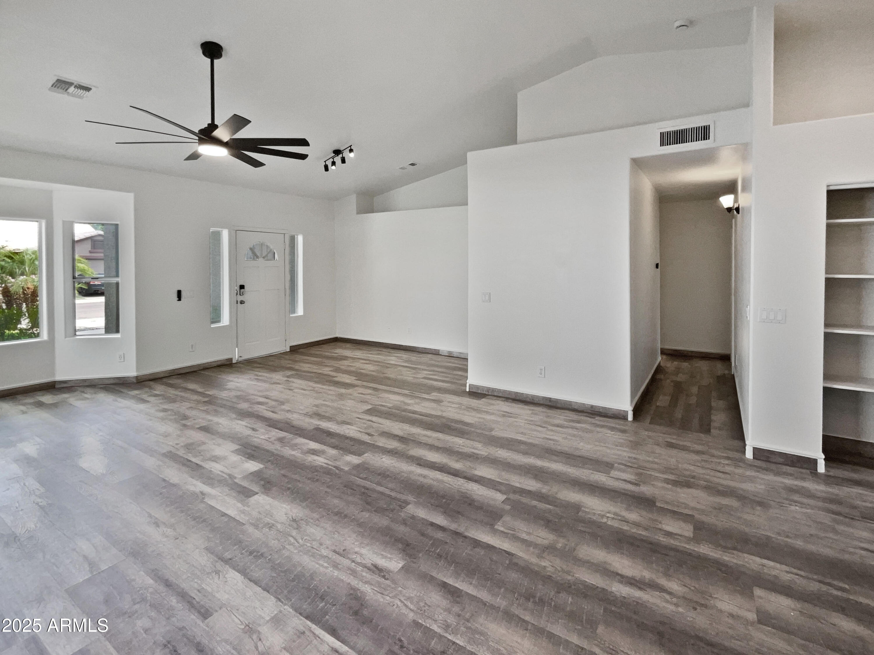 1901 E Marquette Drive Property Photo 16