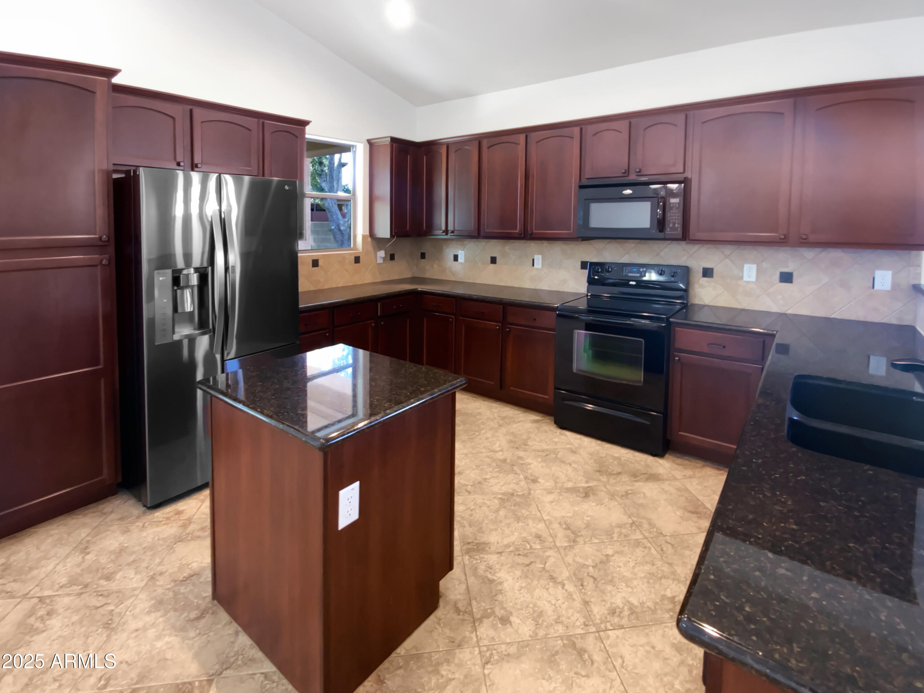 16526 W Tether Trail Property Photo 6
