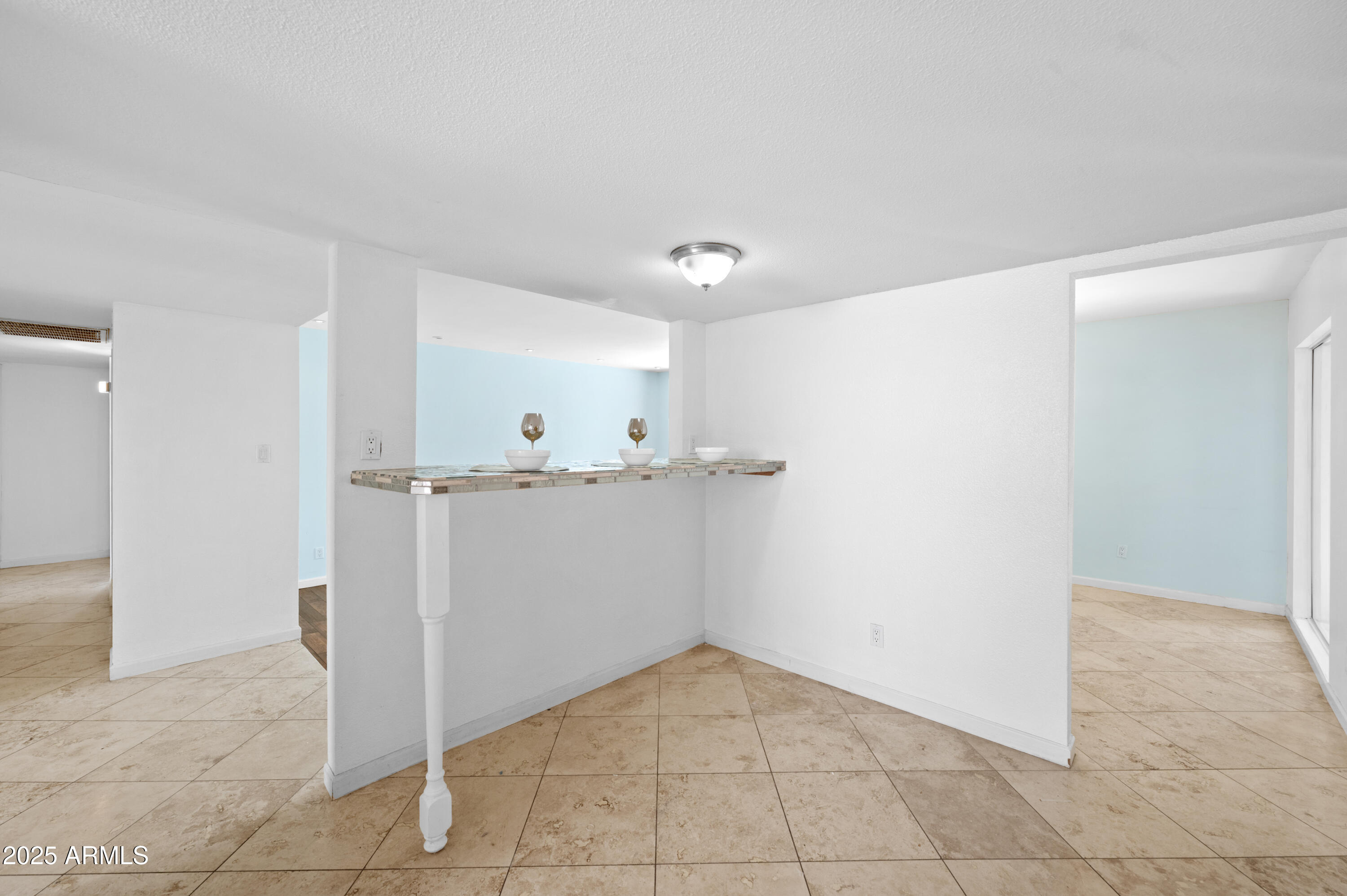 2707 W Onza Circle Property Photo 8