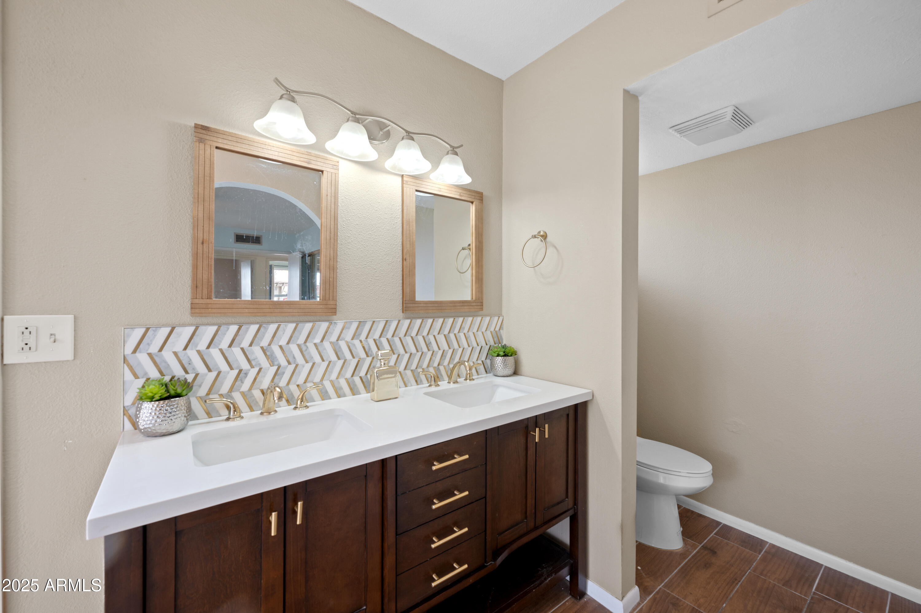 2707 W Onza Circle Property Photo 12