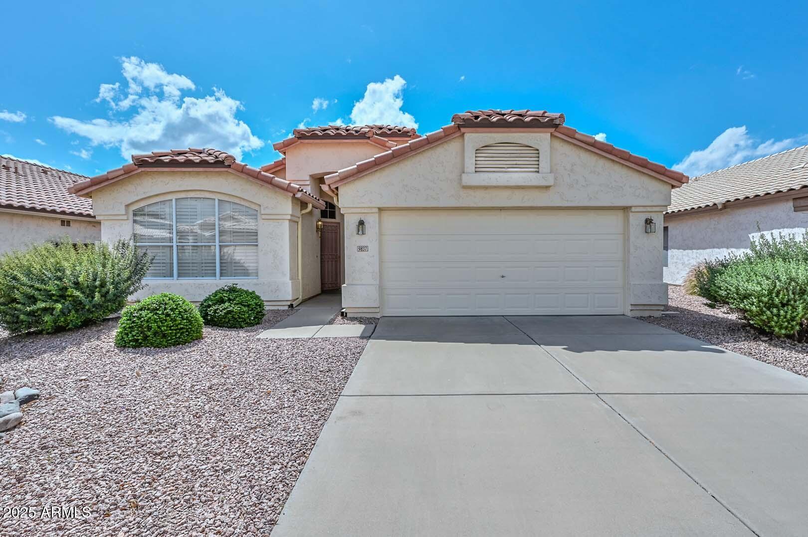 9837 W Tonopah Drive Property Photo 1