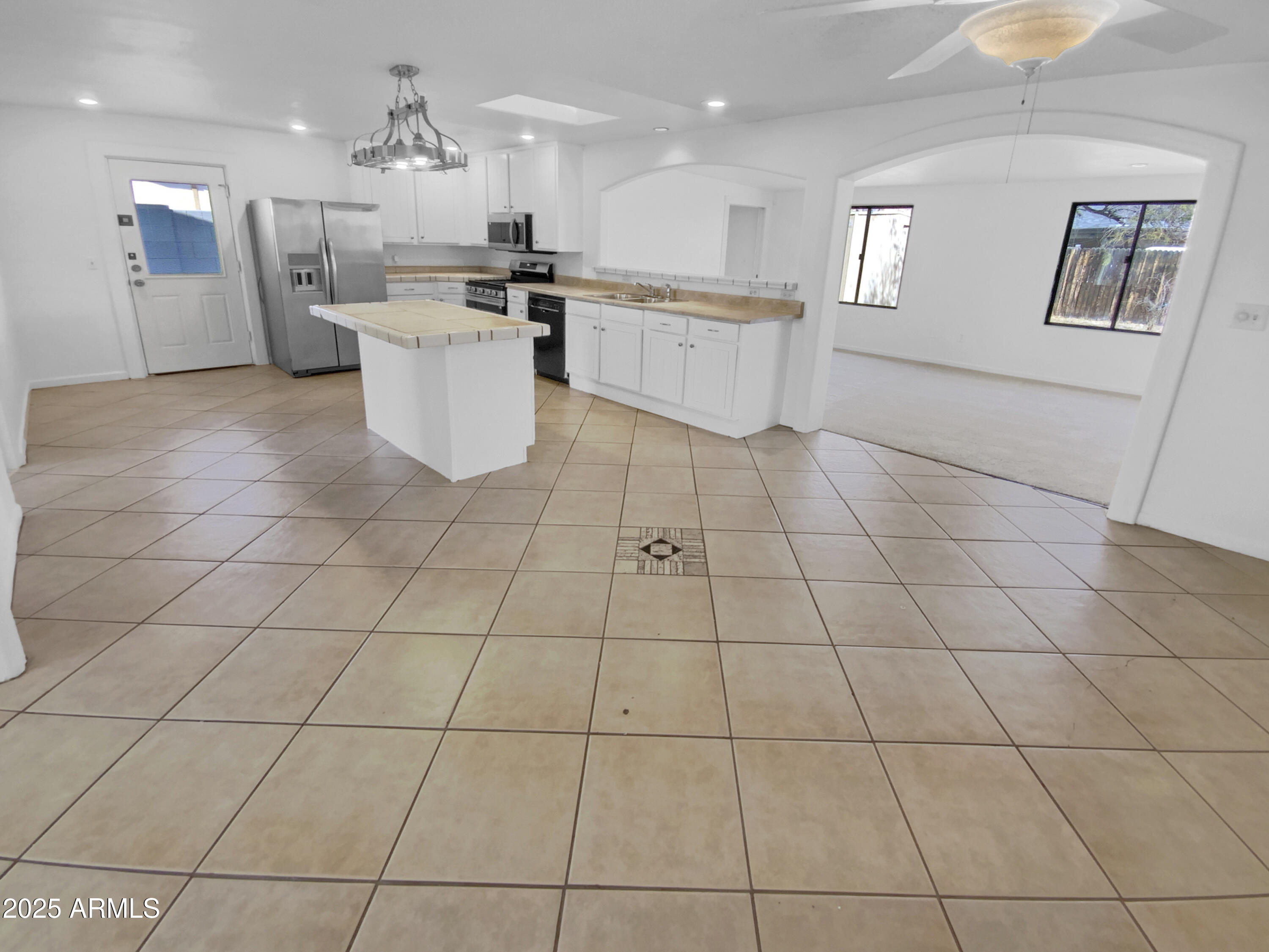 7334 W Comet Avenue Property Photo 6