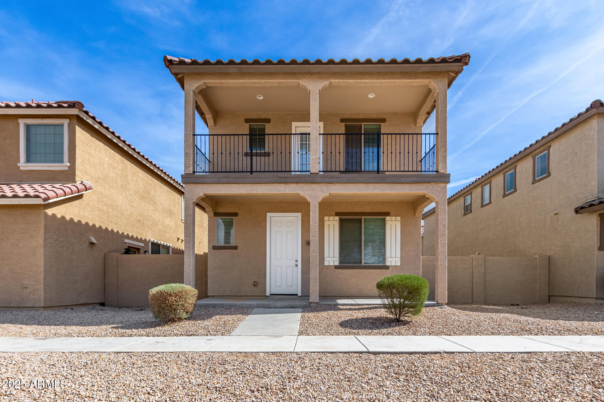 907 E Agua Fria Lane Property Photo 1