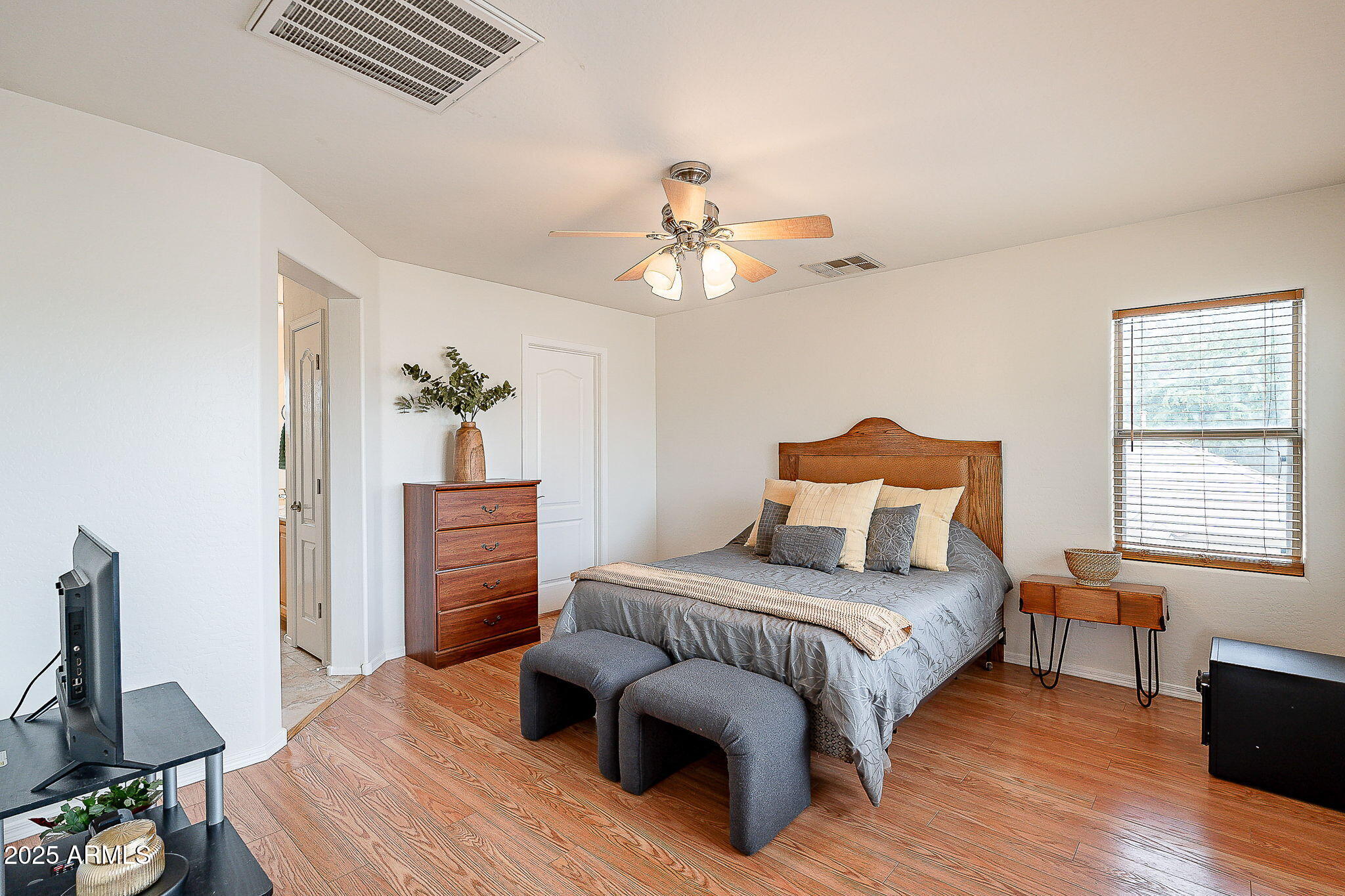 2873 S Arroyo Lane Property Photo 4