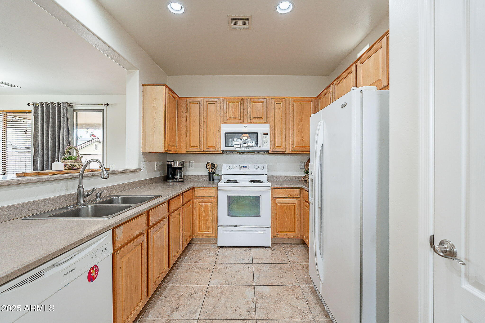 2873 S Arroyo Lane Property Photo 12