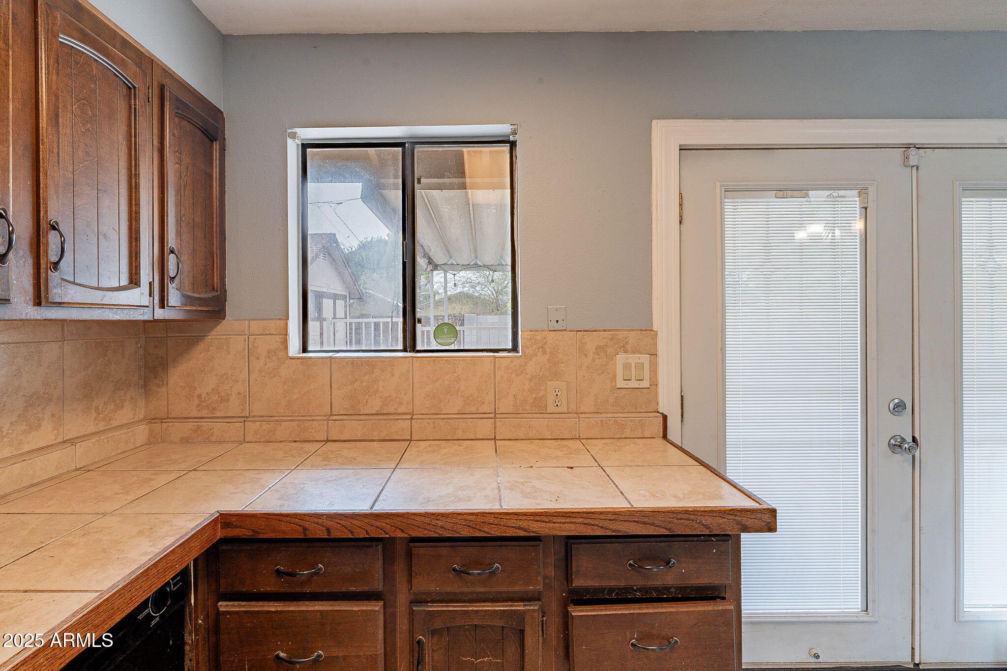163 Peretz Circle Property Photo 13