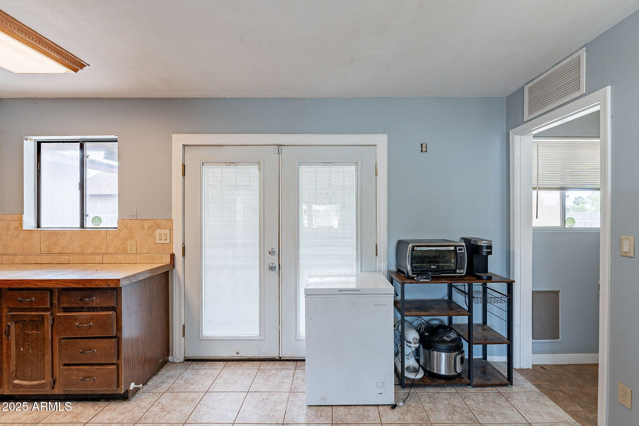 163 Peretz Circle Property Photo 14