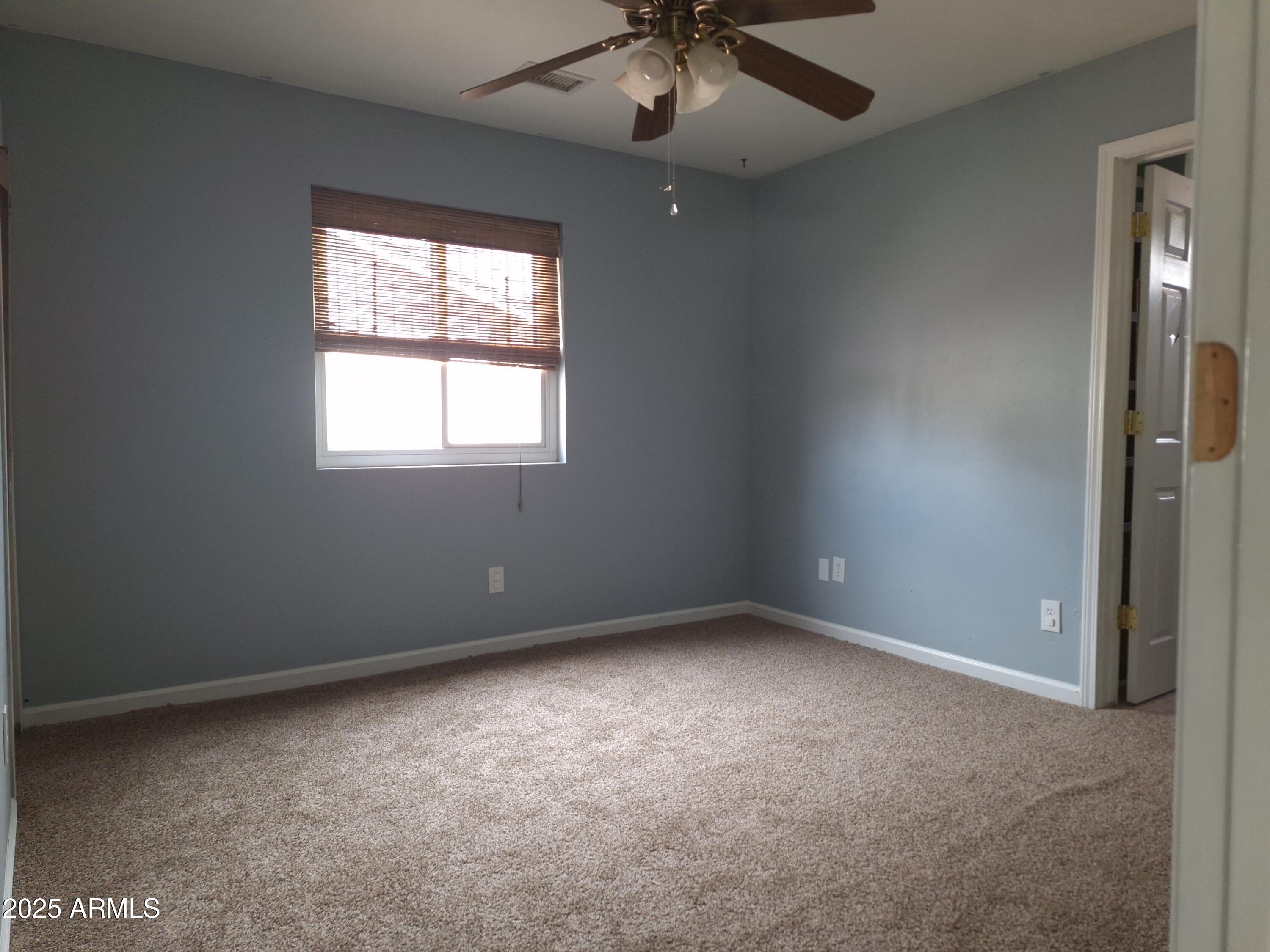 163 Peretz Circle Property Photo 25