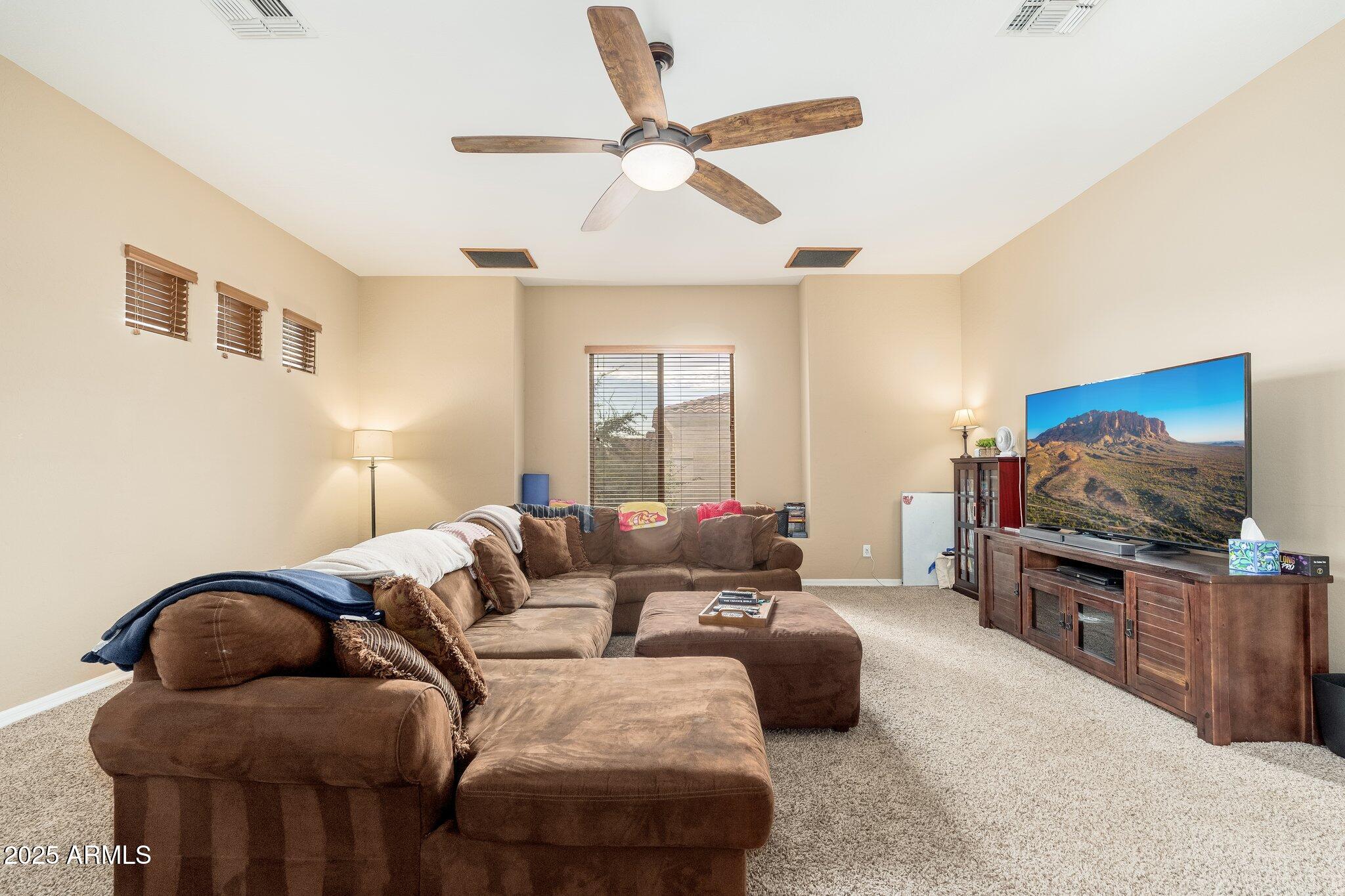 1074 E Carla Vista Court Property Photo 29