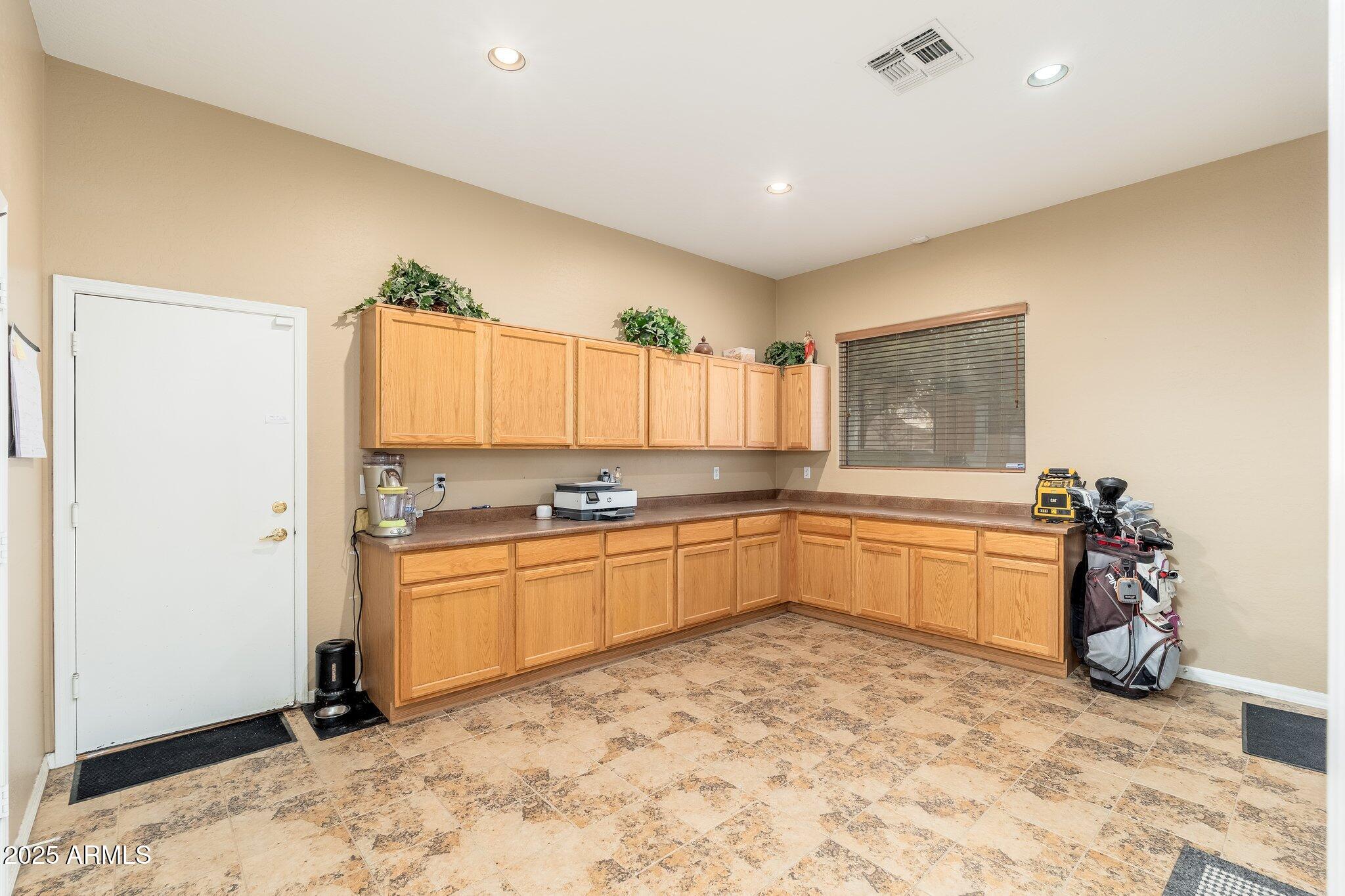 1074 E Carla Vista Court Property Photo 36