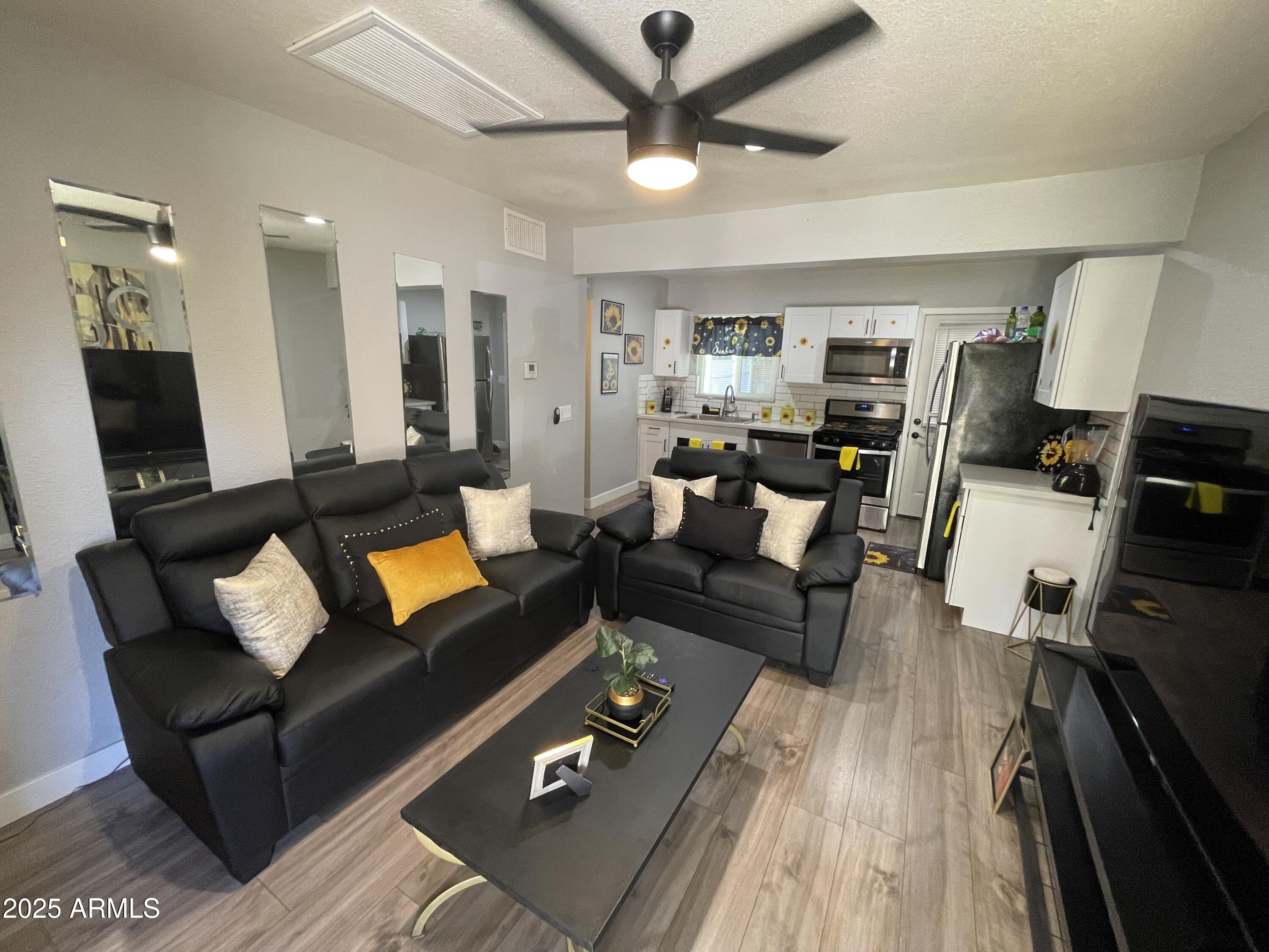 5963 W Ocotillo Road Property Photo 3