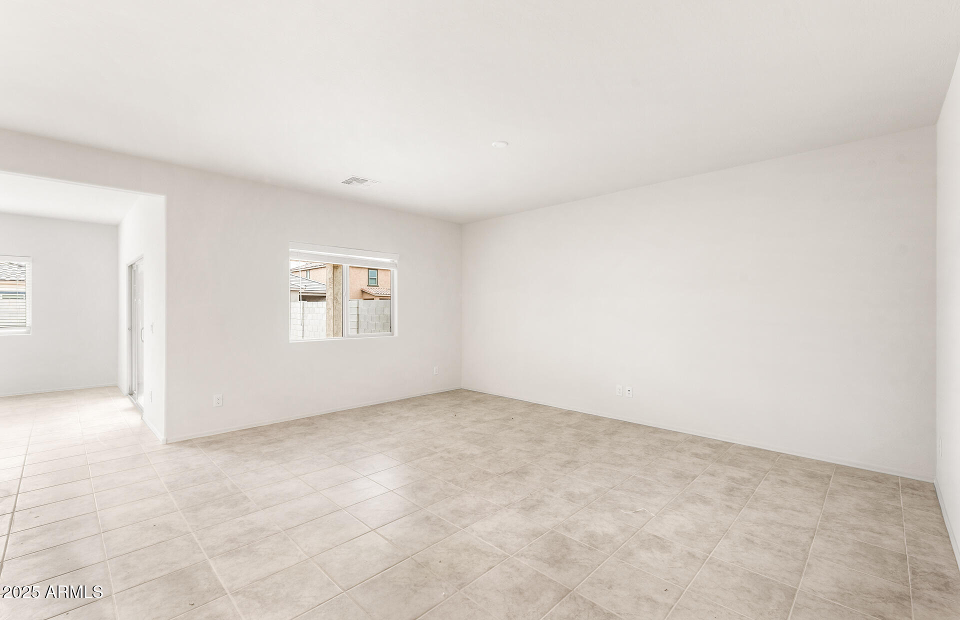 5091 S 251st Drive Property Photo 9