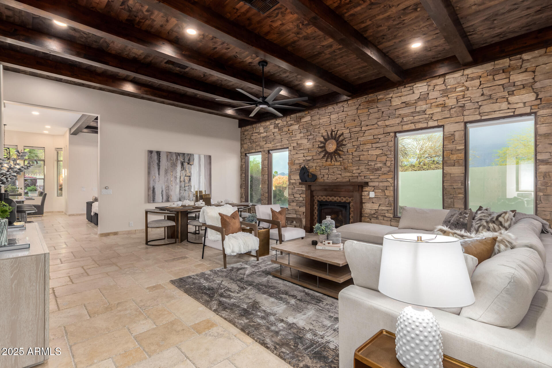 7678 E Cactus Wren Road Property Photo 8