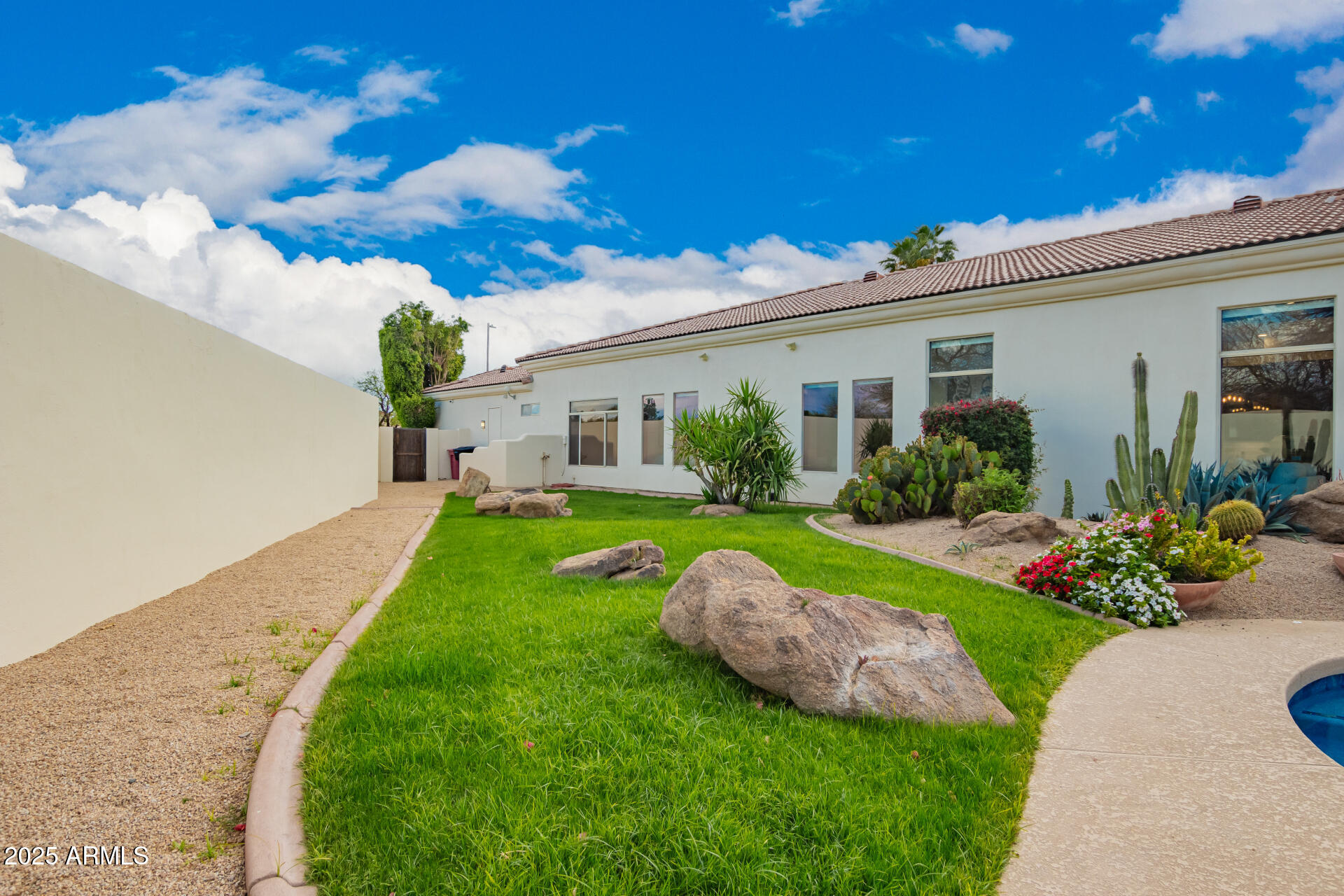 7678 E Cactus Wren Road Property Photo 48