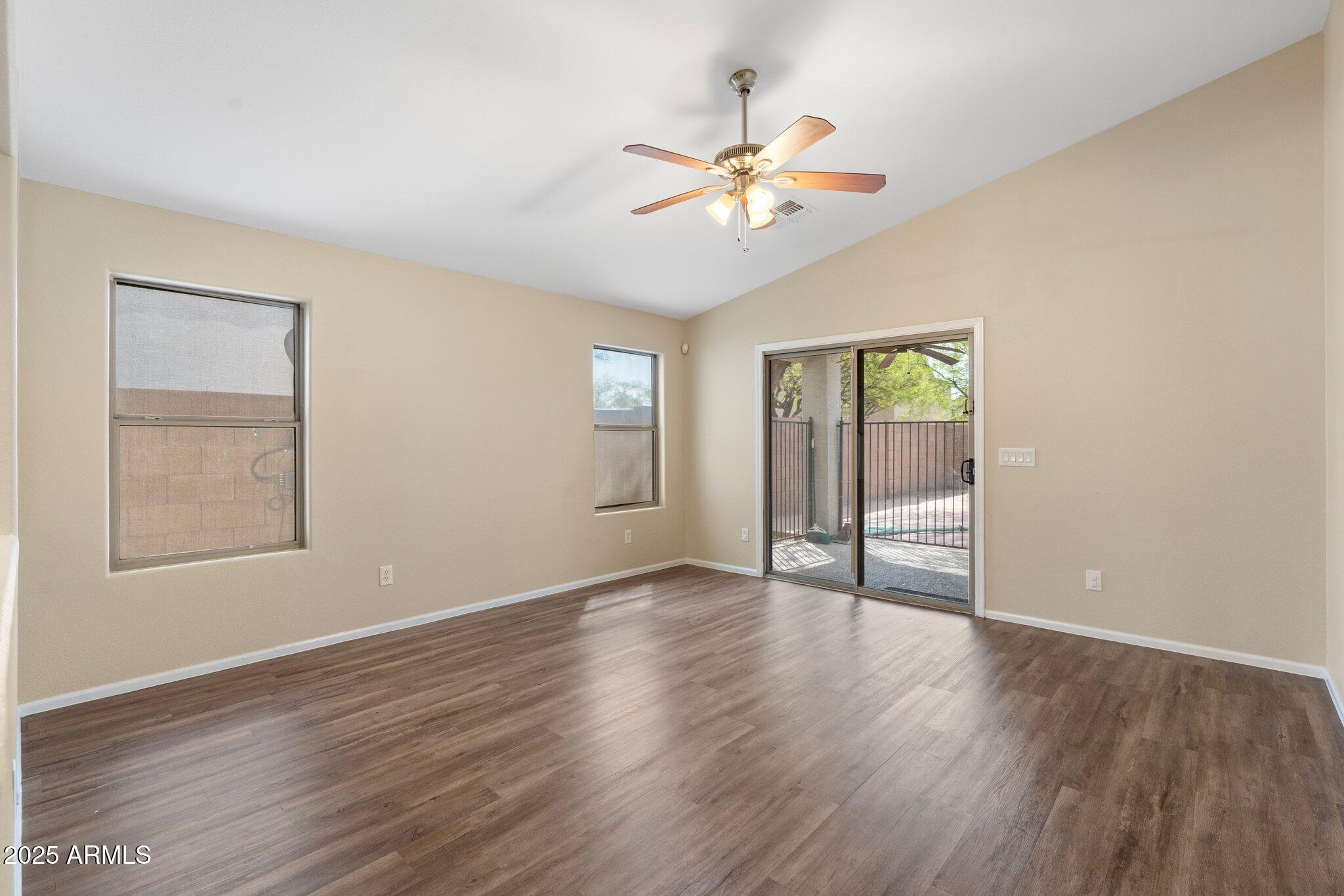 2523 W Running Deer Trail Property Photo 13