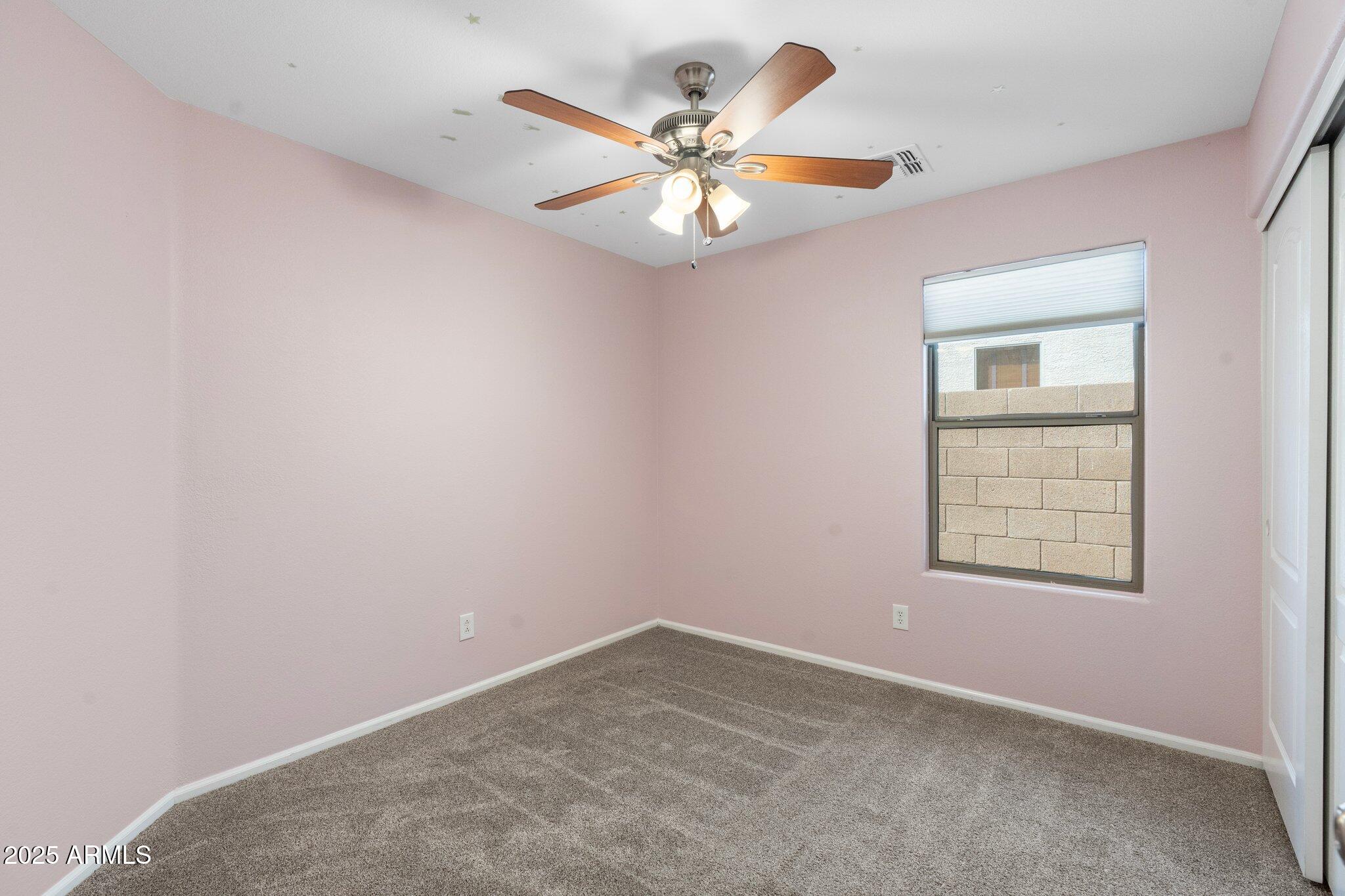 2523 W Running Deer Trail Property Photo 16
