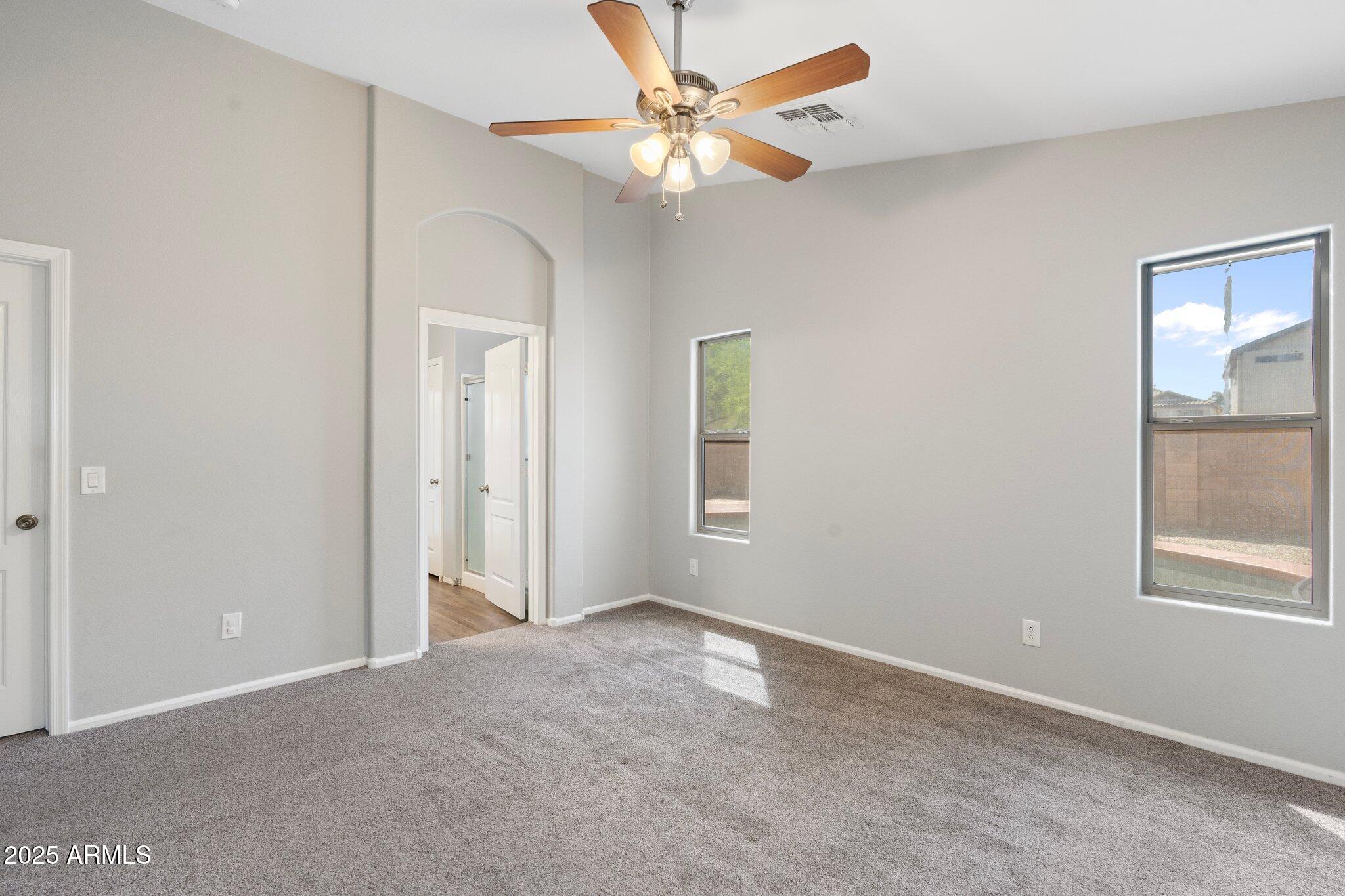 2523 W Running Deer Trail Property Photo 21