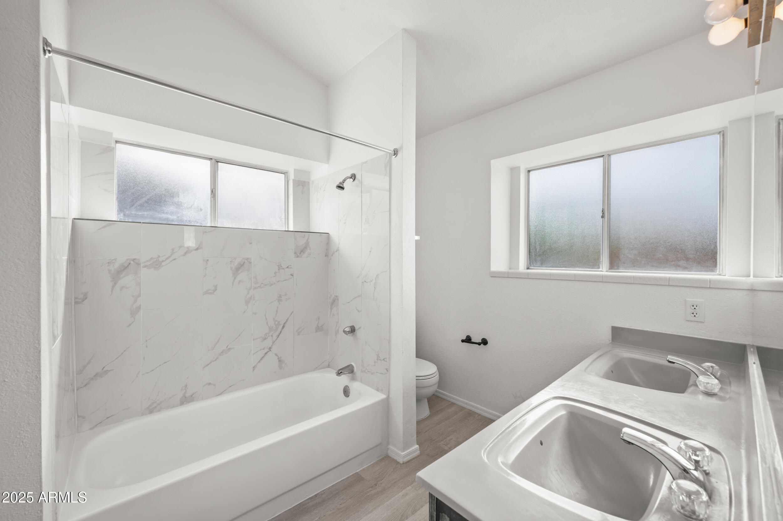 3643 W Elgin Street Property Photo 21