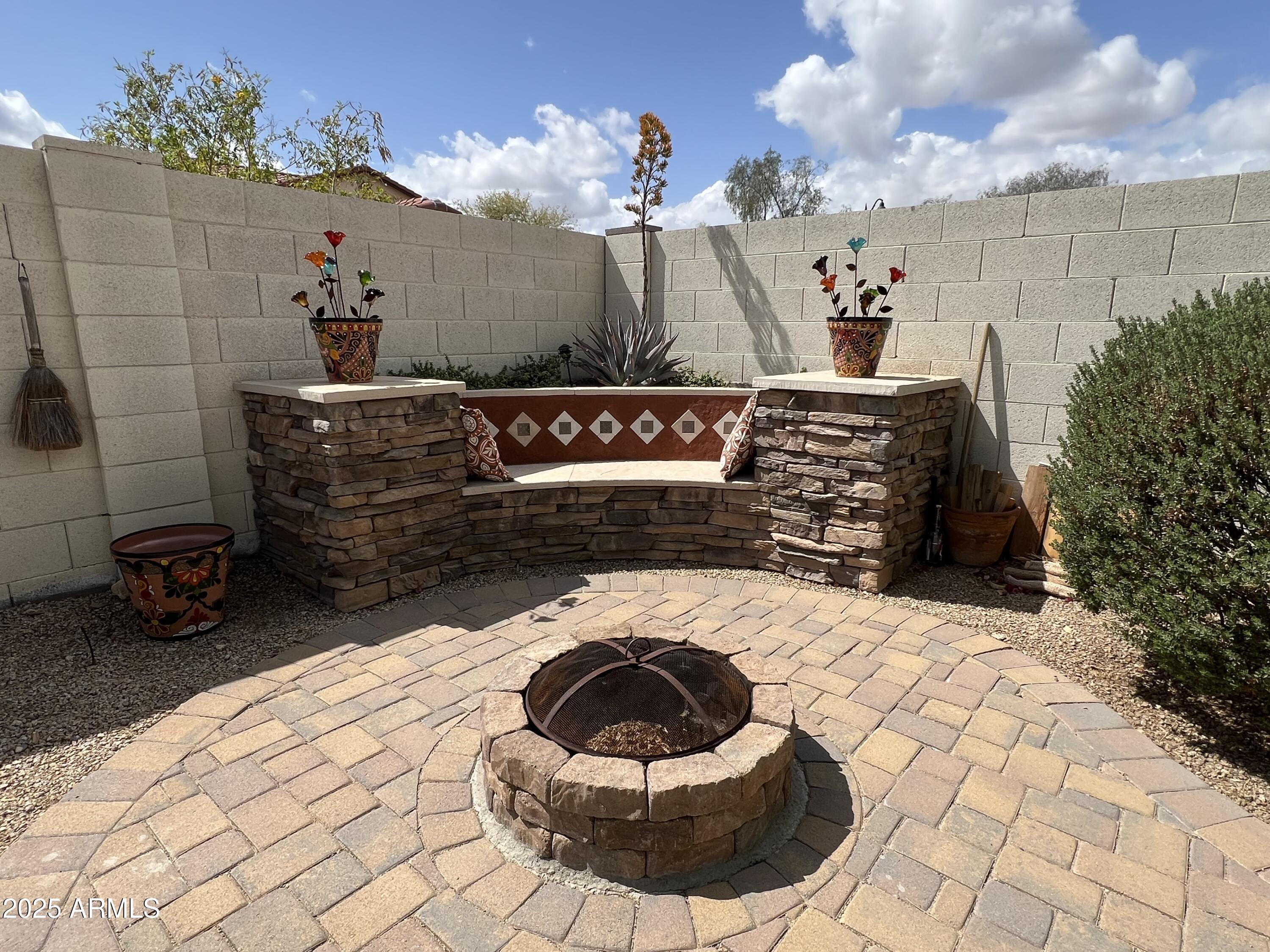 20525 W Hamilton Street Property Photo 6