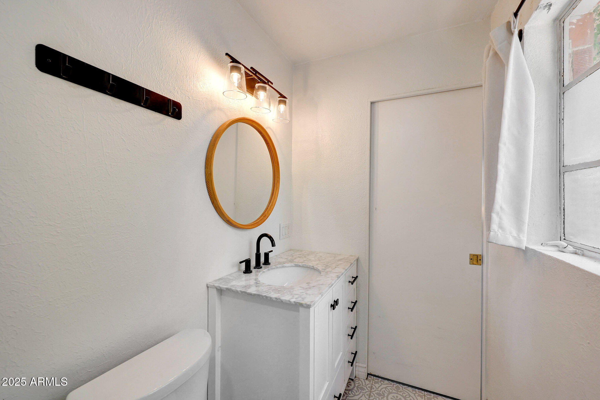 8204 E Turney Avenue Property Photo 22